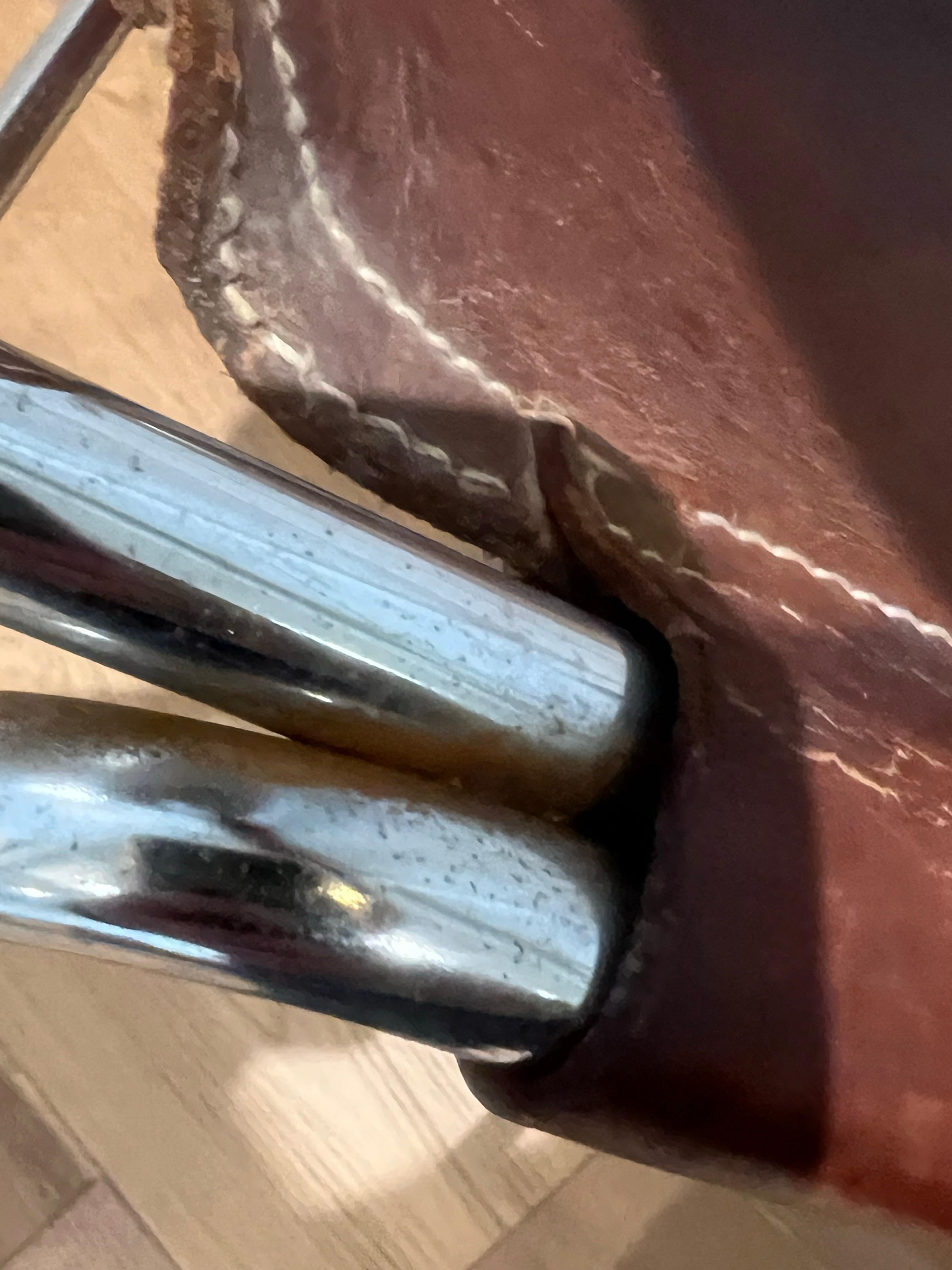 Les Arcs Esszimmerstuhl Ausgewählt von Charlotte Perriand, Neues Leder, 1960er Jahre (Italienisch) im Angebot