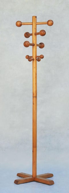Les Arcs Style Pinewood Coat Stand C1970s France