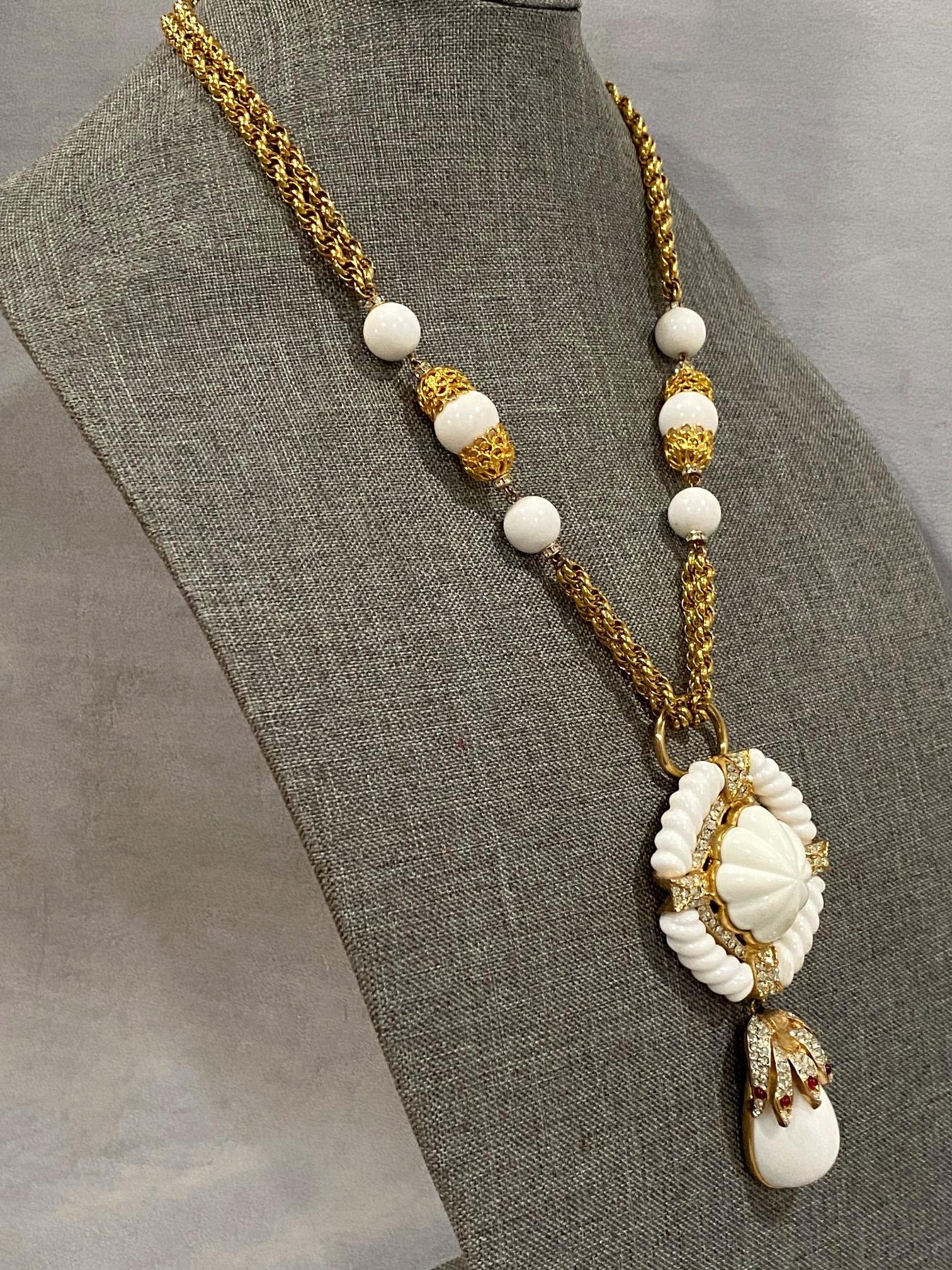 Les Bernard 1980s Pendant Necklace in Gold & White with Rhinestone Accent For Sale 3