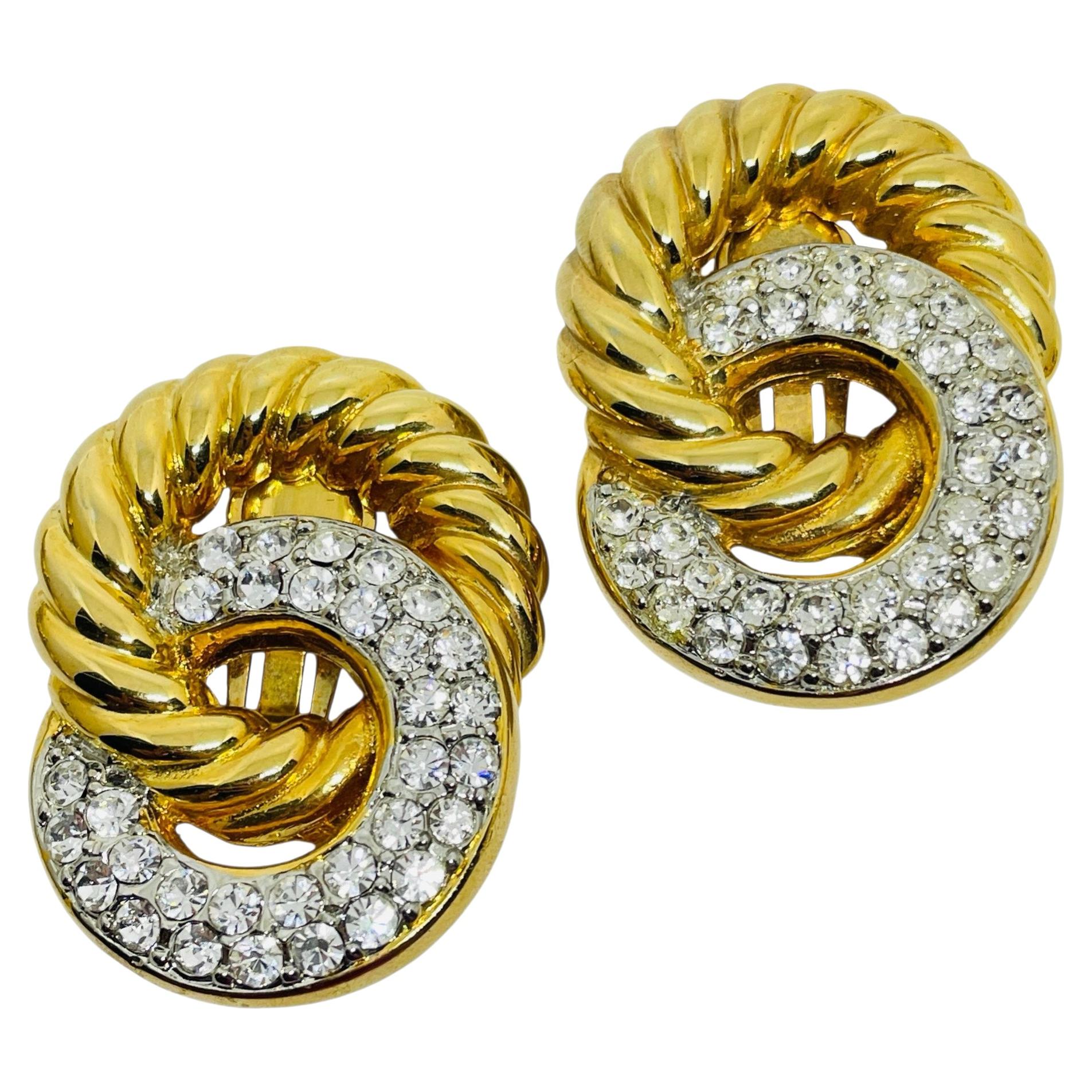 LES BERNARD pendientes de clip de diseño con cadena de brillantes en tono dorado firmados vintage
