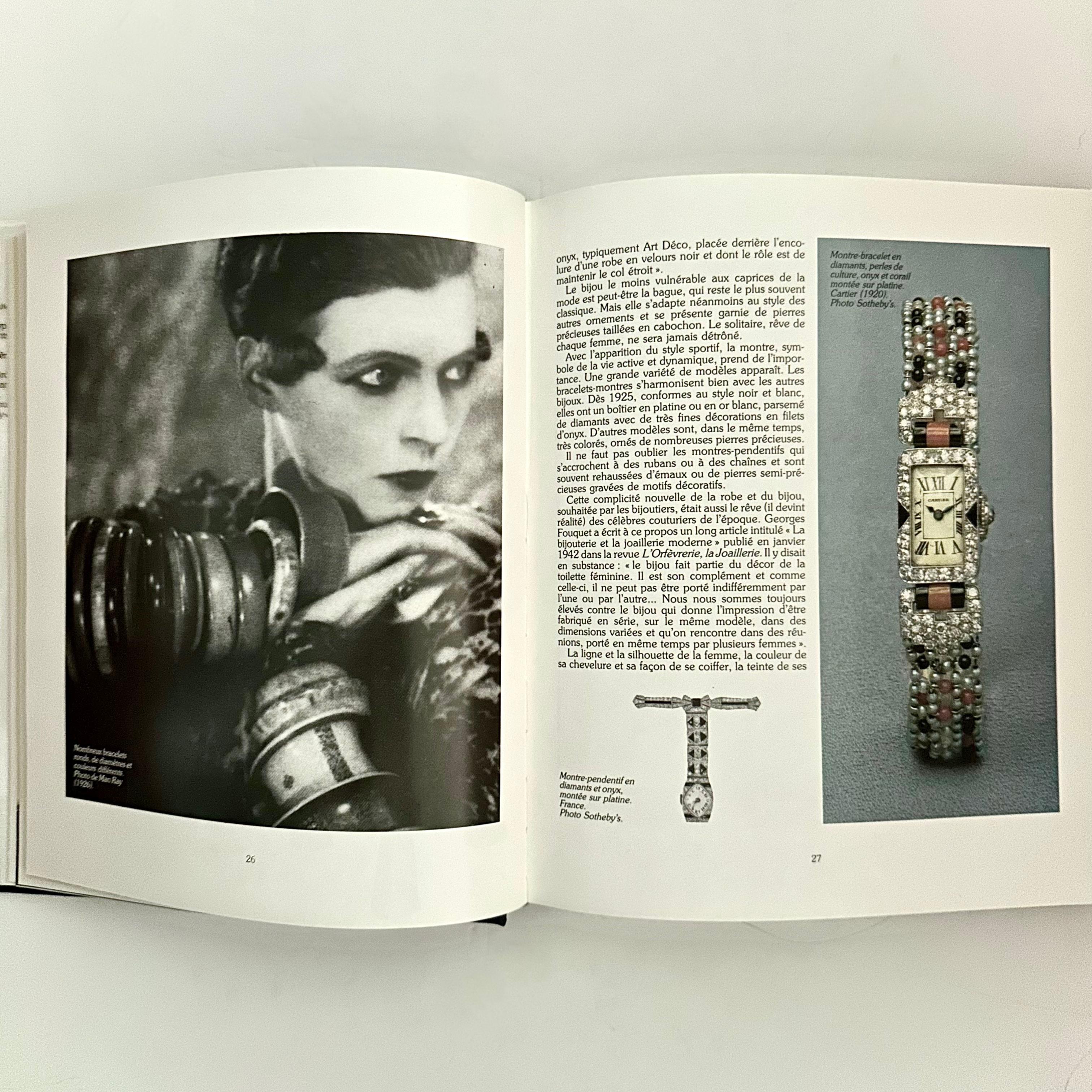 Published by Les Édition de L’Amateur, 1st French edition, Paris, 1986. Hardback with French text.

700 illustrations, with 300 in colour and 400 in black and white. 

 Illustrated throughout, covering three decades of jewellery-making- from the