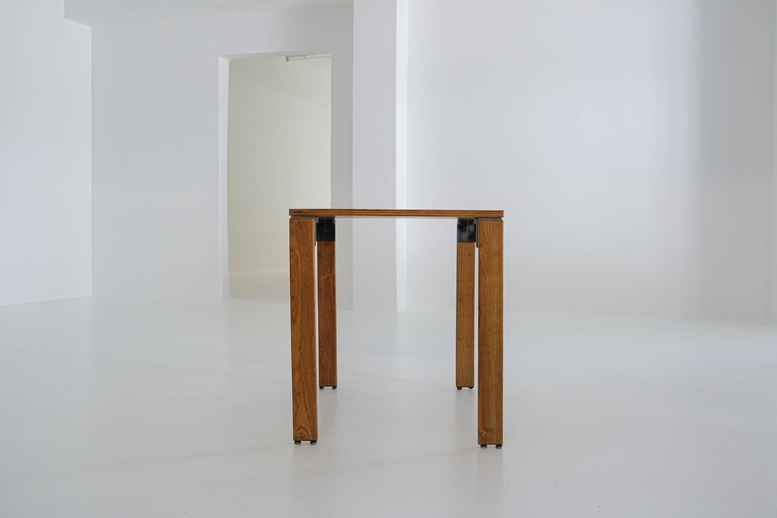 Tisch Les Carrats von Georges Candilis & Anja Blomstedt für Sentou, Frankreich, 1970 (Aluminium) im Angebot