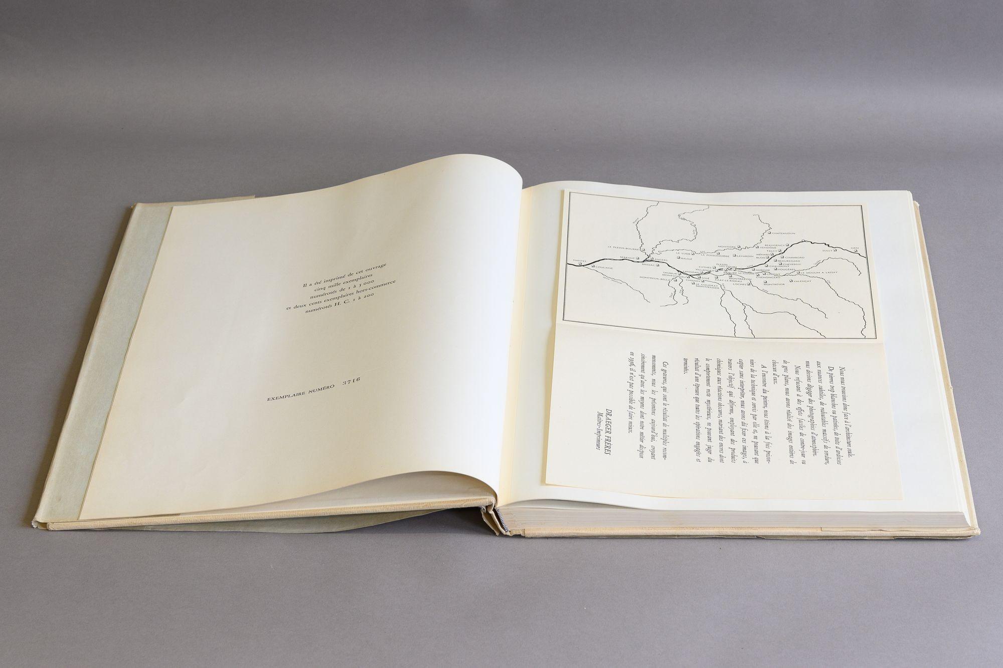Les Chateaux De La Loire Photography Book For Sale 1