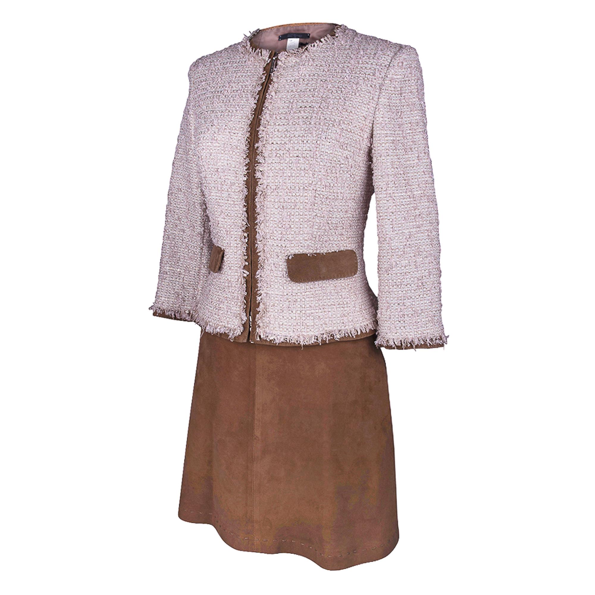 Tailleur jupe en daim et veste en tweed rose fantaisie bordée de daim Les Copains, Neuf en vente 3