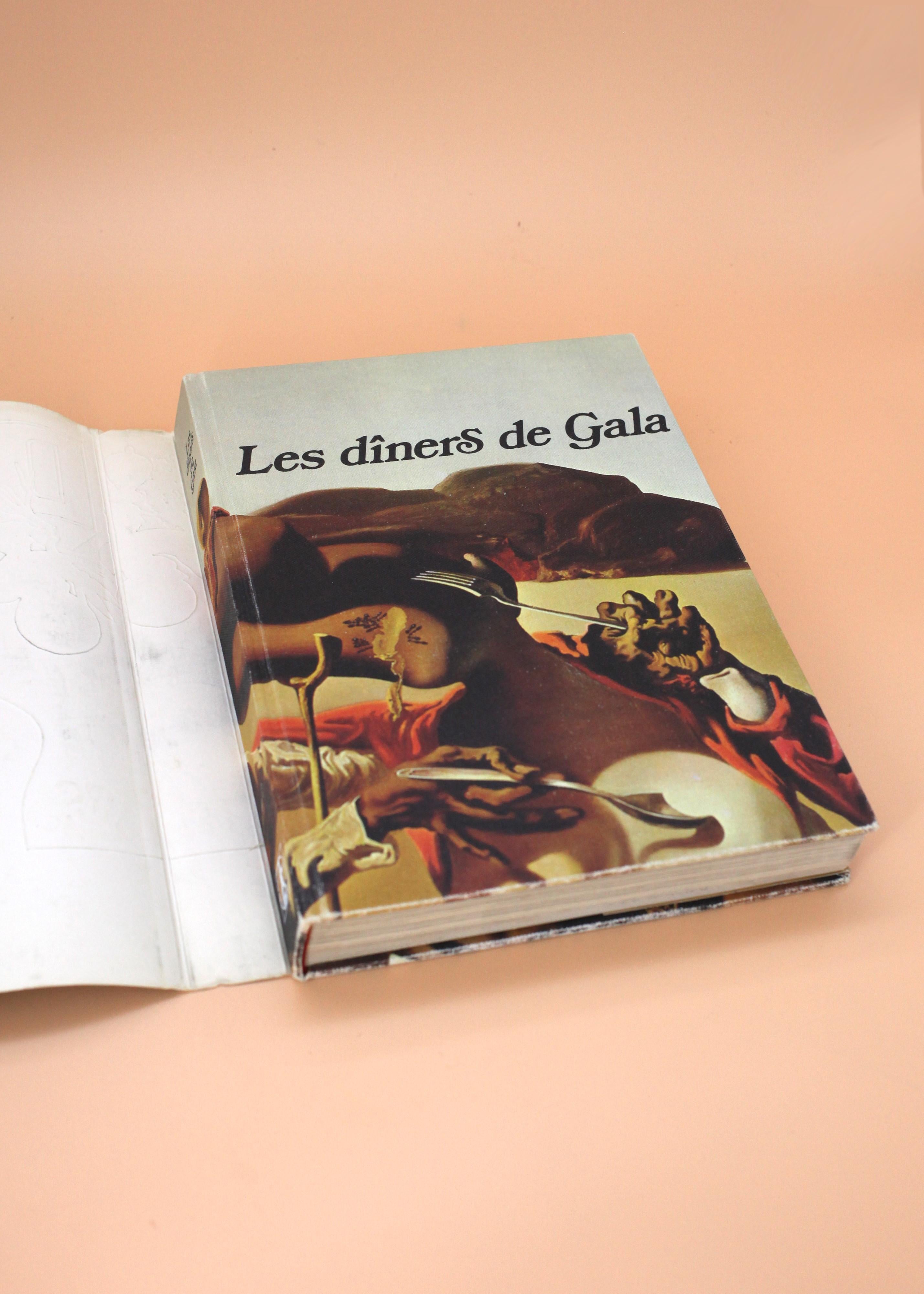 Paper Les diners de Gala. Barcelona: 1974. First Spanish Edition For Sale
