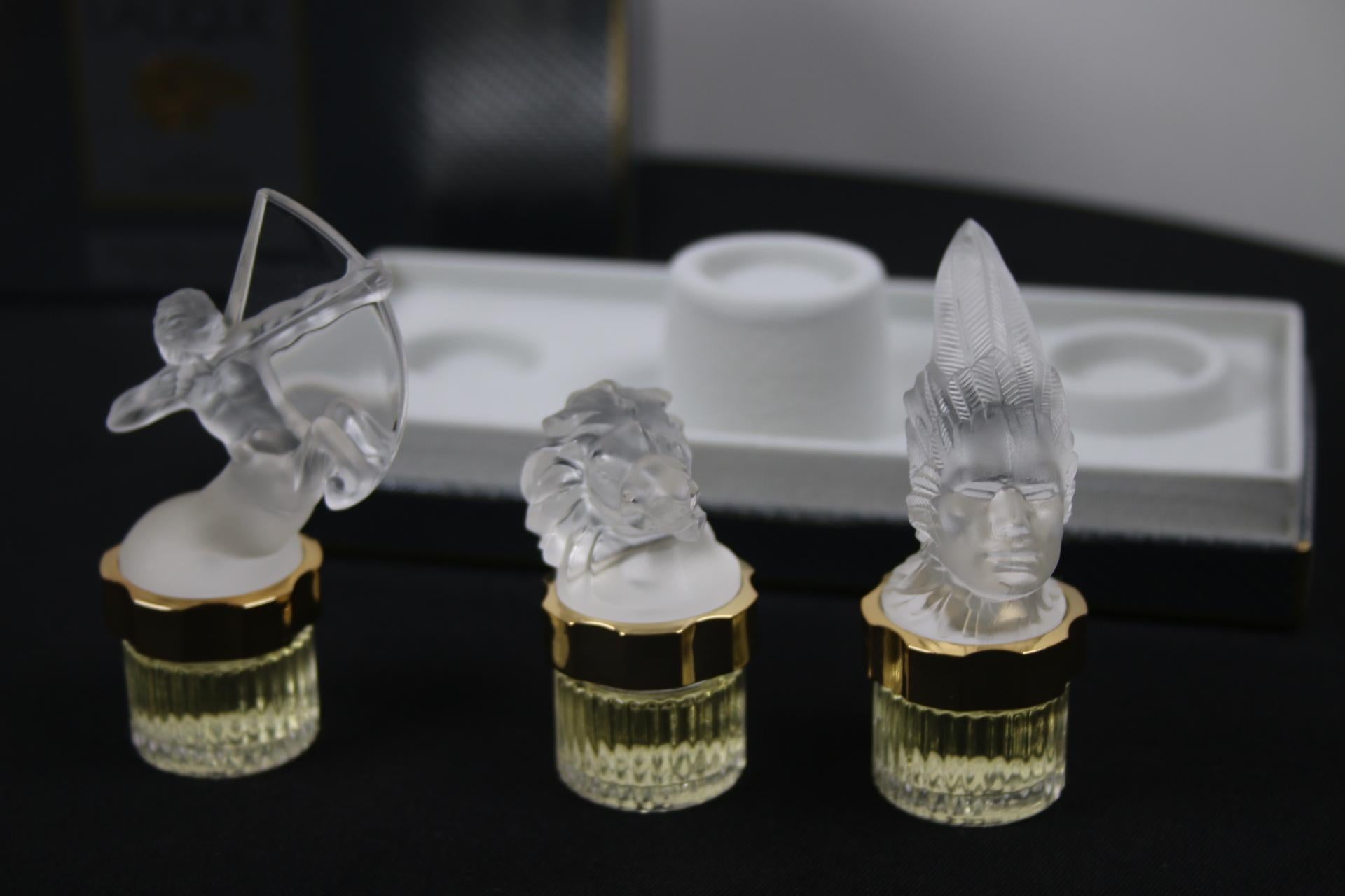 Les Flacons Collection Miniatures Lalique 2000 1998 1999 1