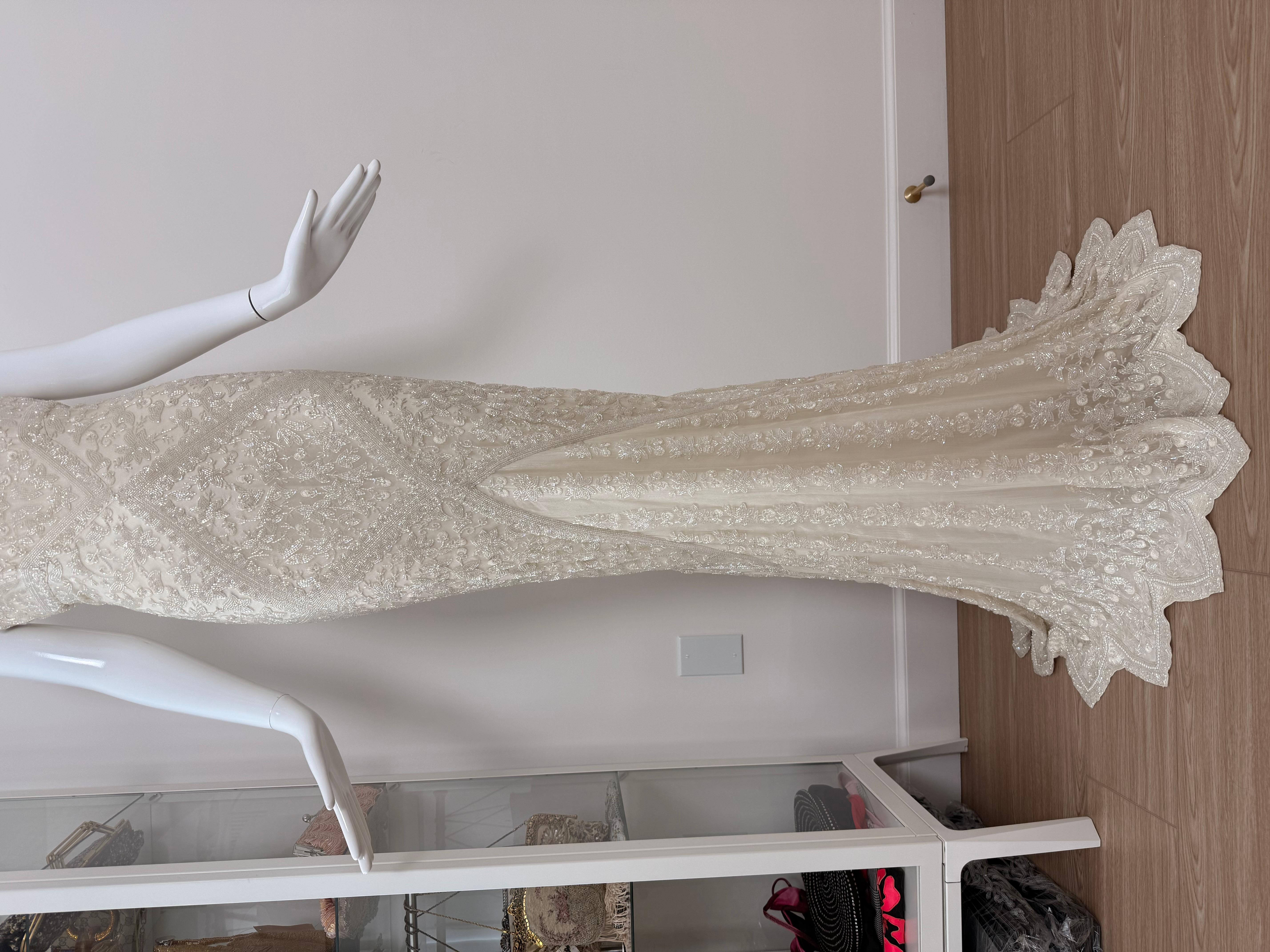 LES HABITUDES Vintage Couture 90's Robe de soirée en soie irisée ivoire perlée à la main en vente 9