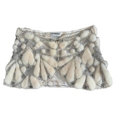 LES HABITUDES 90
s Vintage Ivory Mink Pearl Crystal Capelet LES HABITUDES 90
s Vintage Ivory Mink Pearl Crystal Capelet