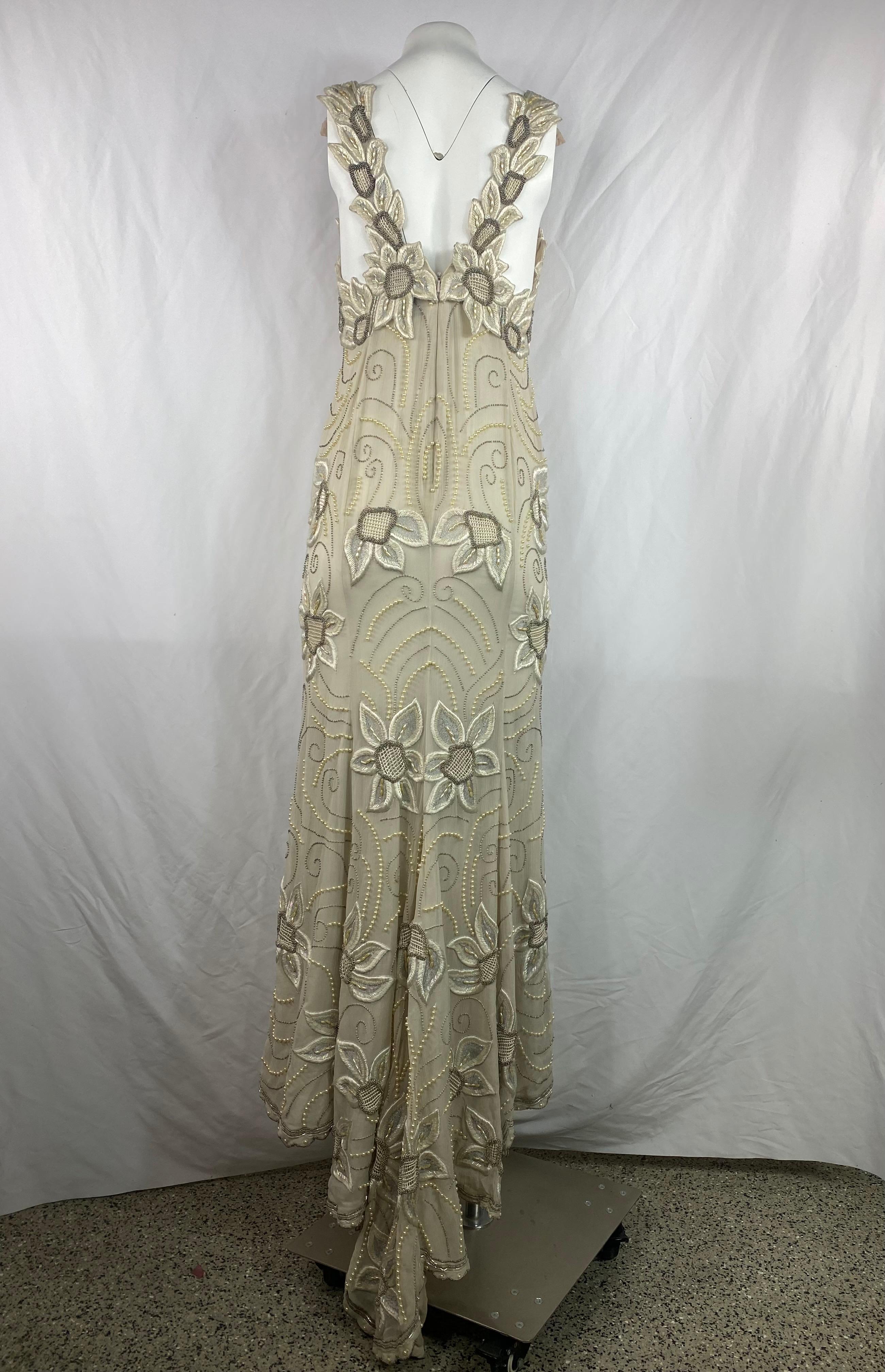 Les Habitudes Cream Floral Maxi Gown Dress, Size Medium For Sale 1