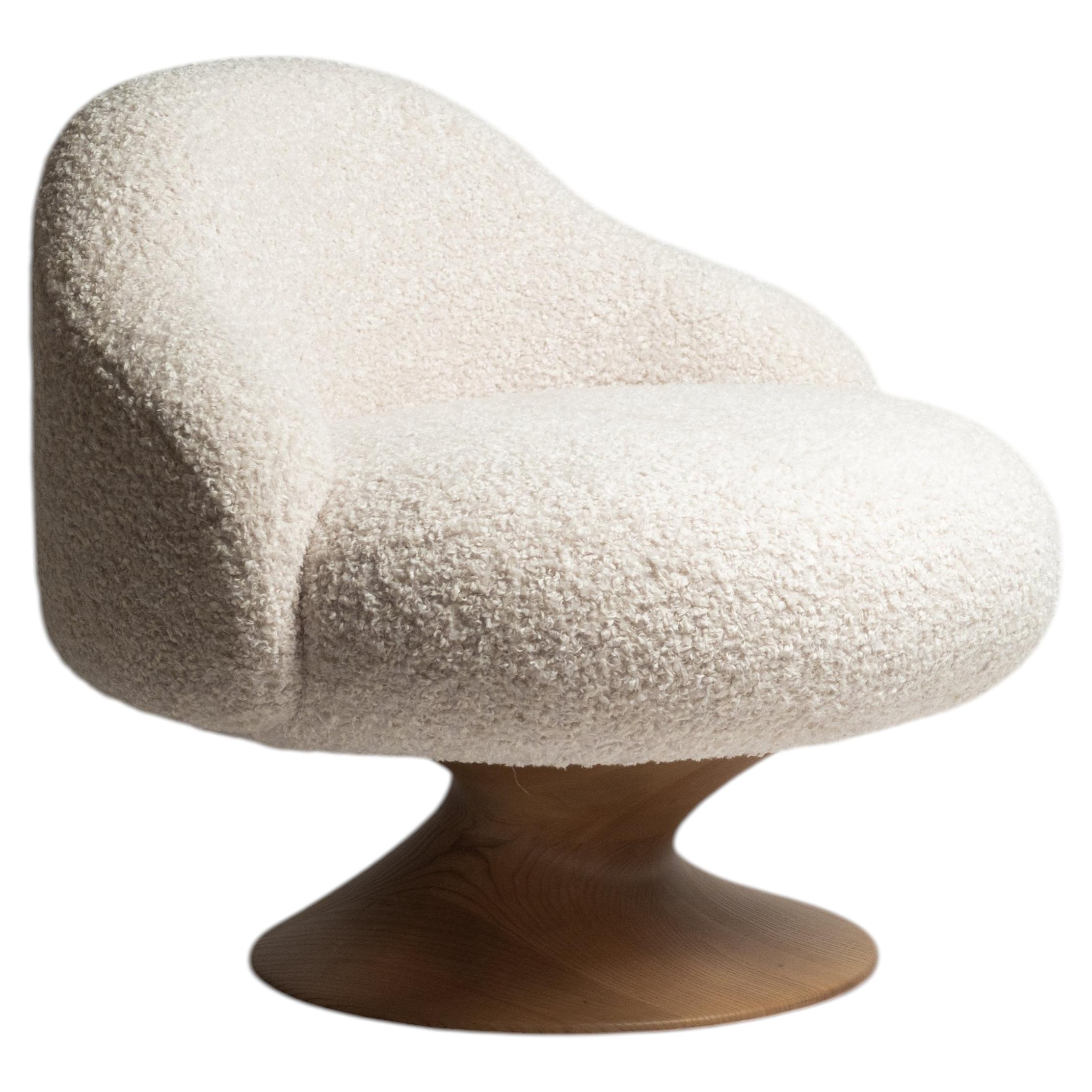 Les Incroyables Chair by Pietro Franceschini