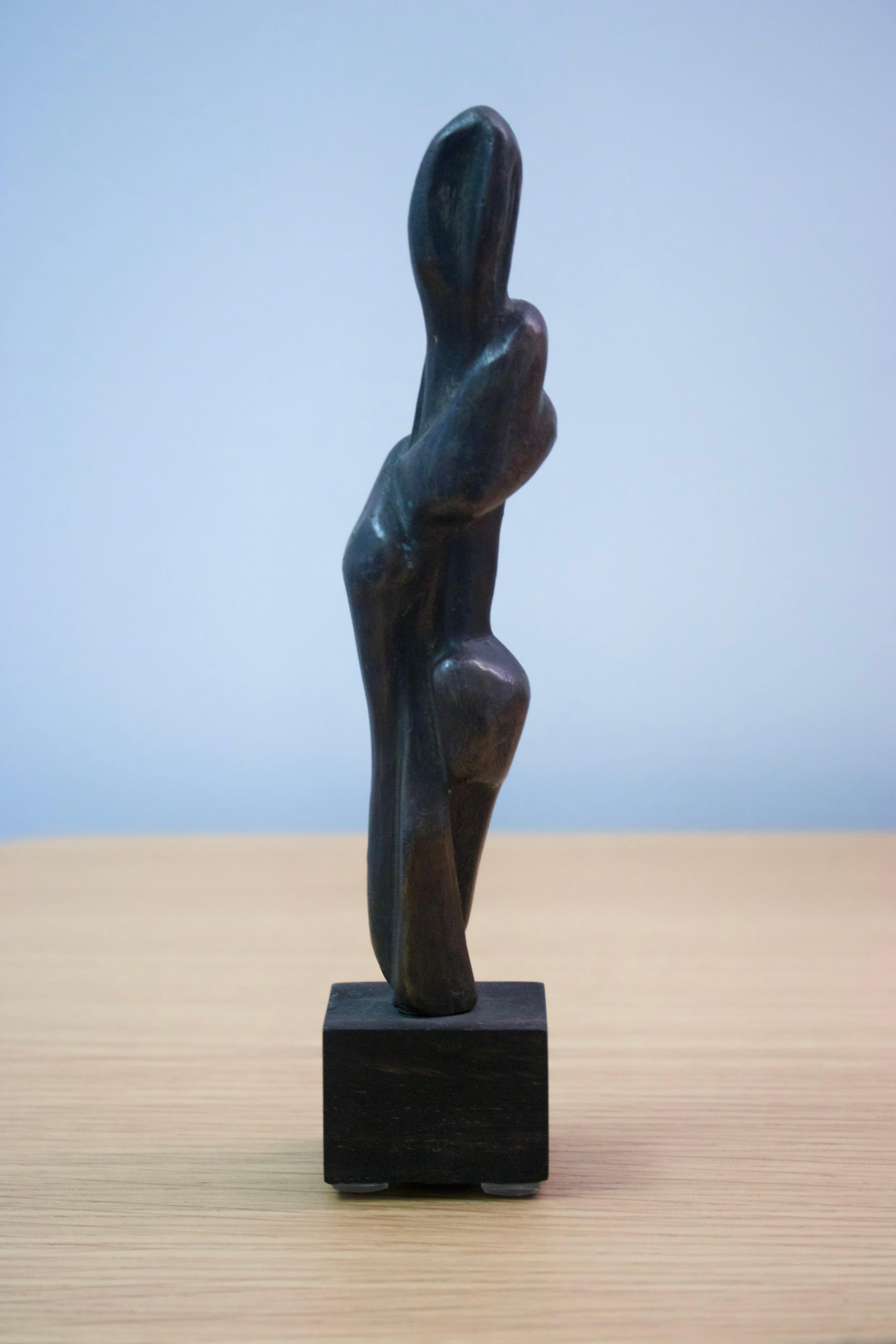 Slate “Les Jumelles” abstract female form sculptures For Sale