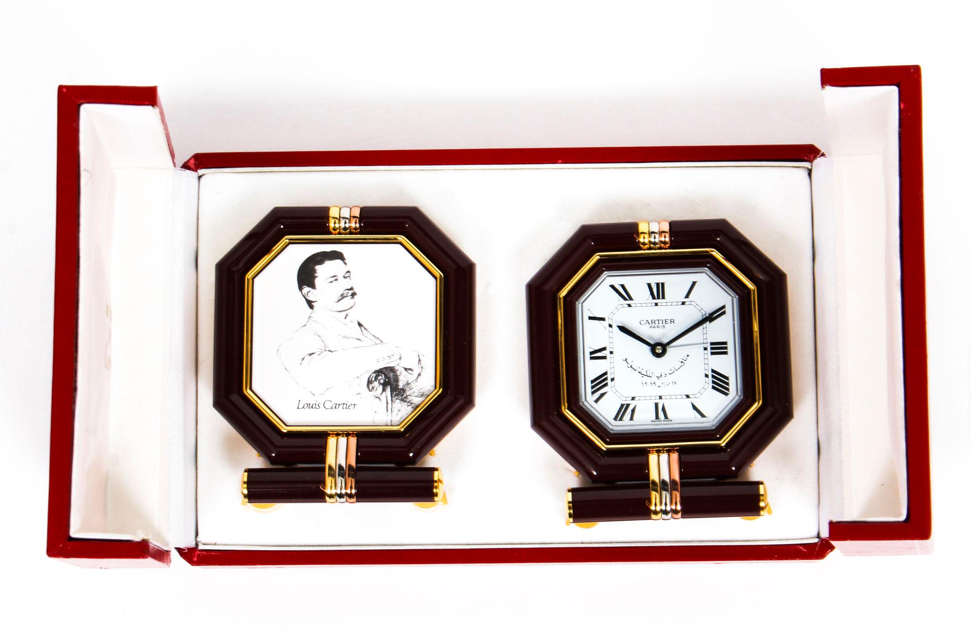 Les Must de Cartier Paris Cased Maroon and Gilt Desk Clock and Photo Frame 10
