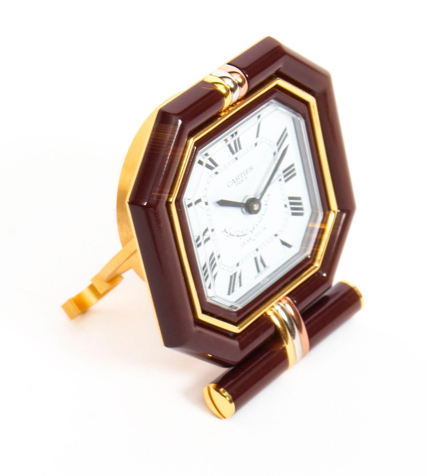Les Must de Cartier Paris Cased Maroon and Gilt Desk Clock and Photo Frame 11