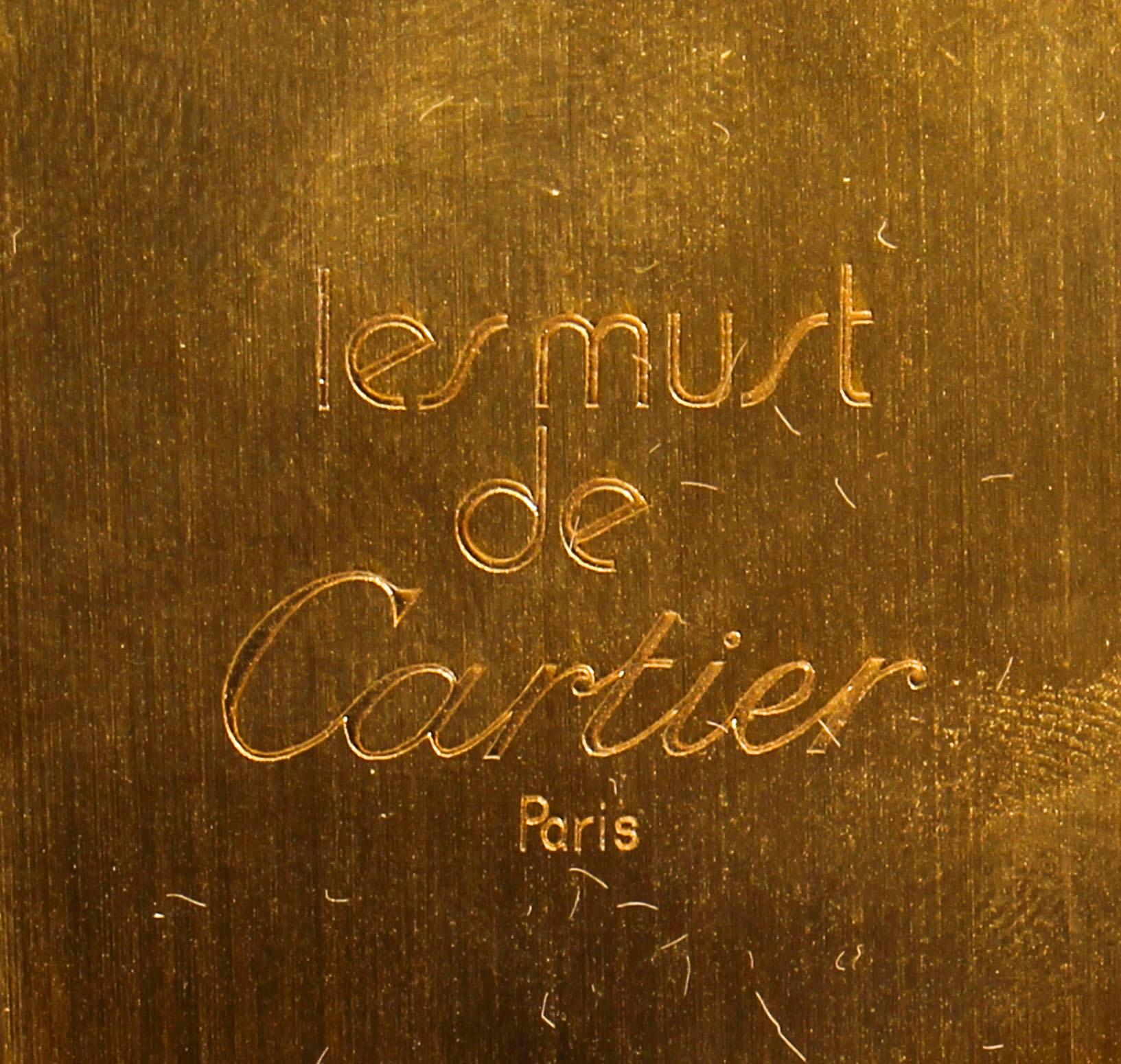 Les Must de Cartier Paris Cased Maroon and Gilt Desk Clock and Photo Frame 13