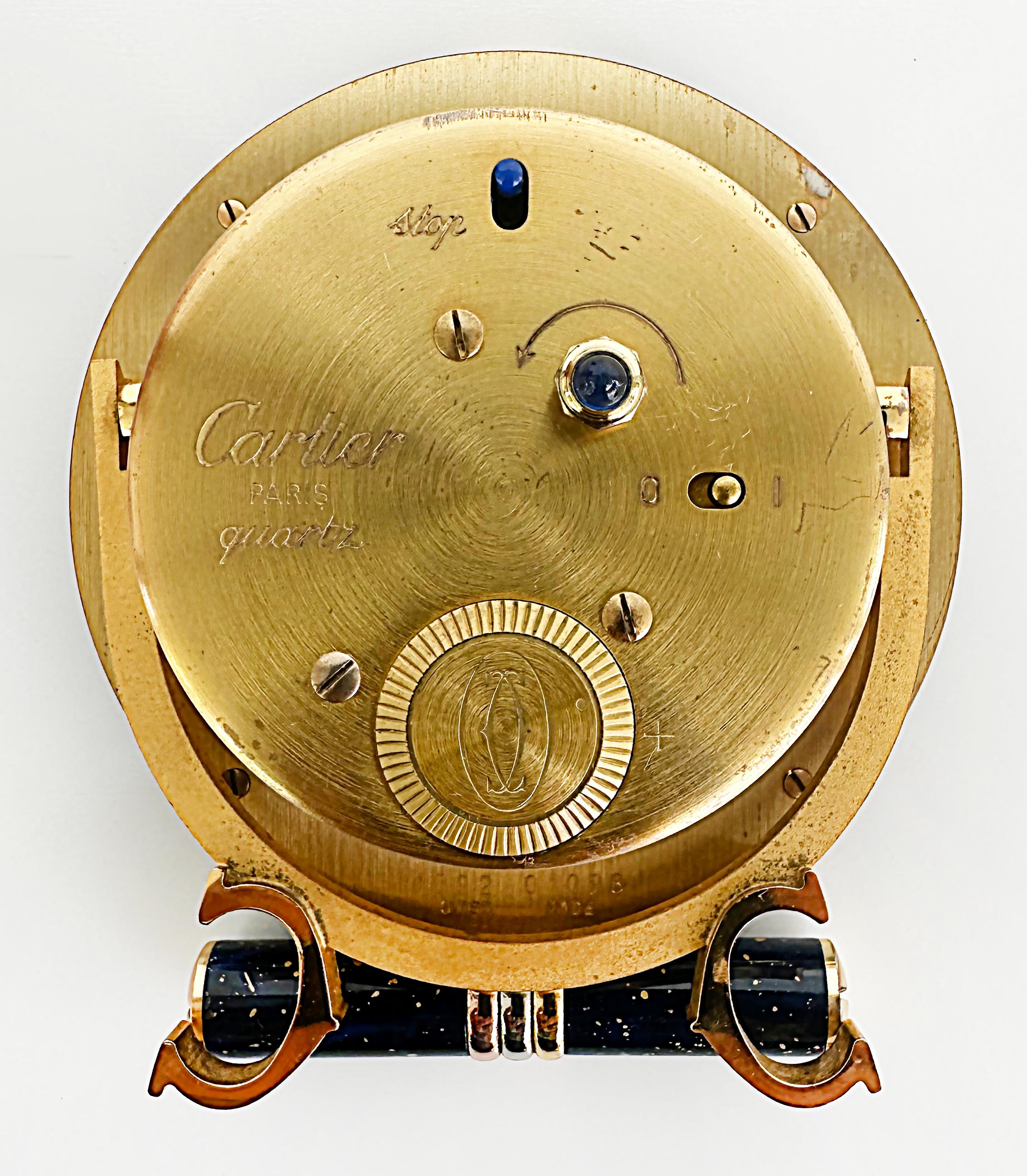 Les Must de Cartier Paris, vergoldete Emaille-Reiseuhr mit Originalgehäuse 10