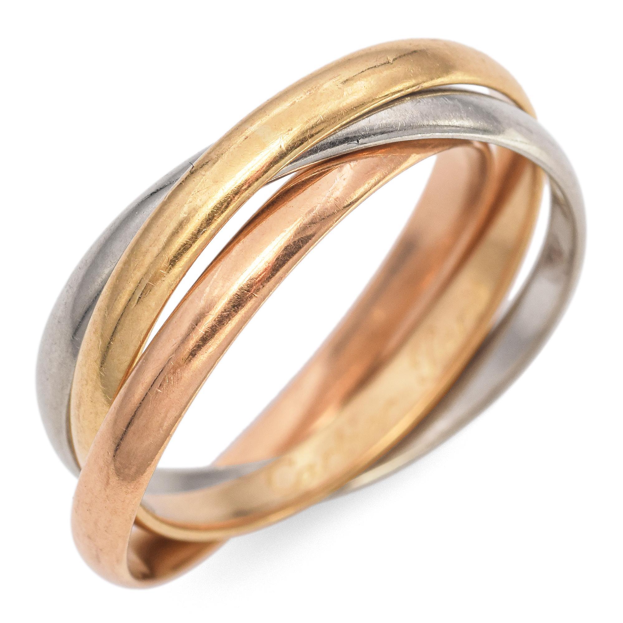 Les Must de Cartier Trinity 18K Tri-Color Gold Band Ring In Good Condition In New York, NY