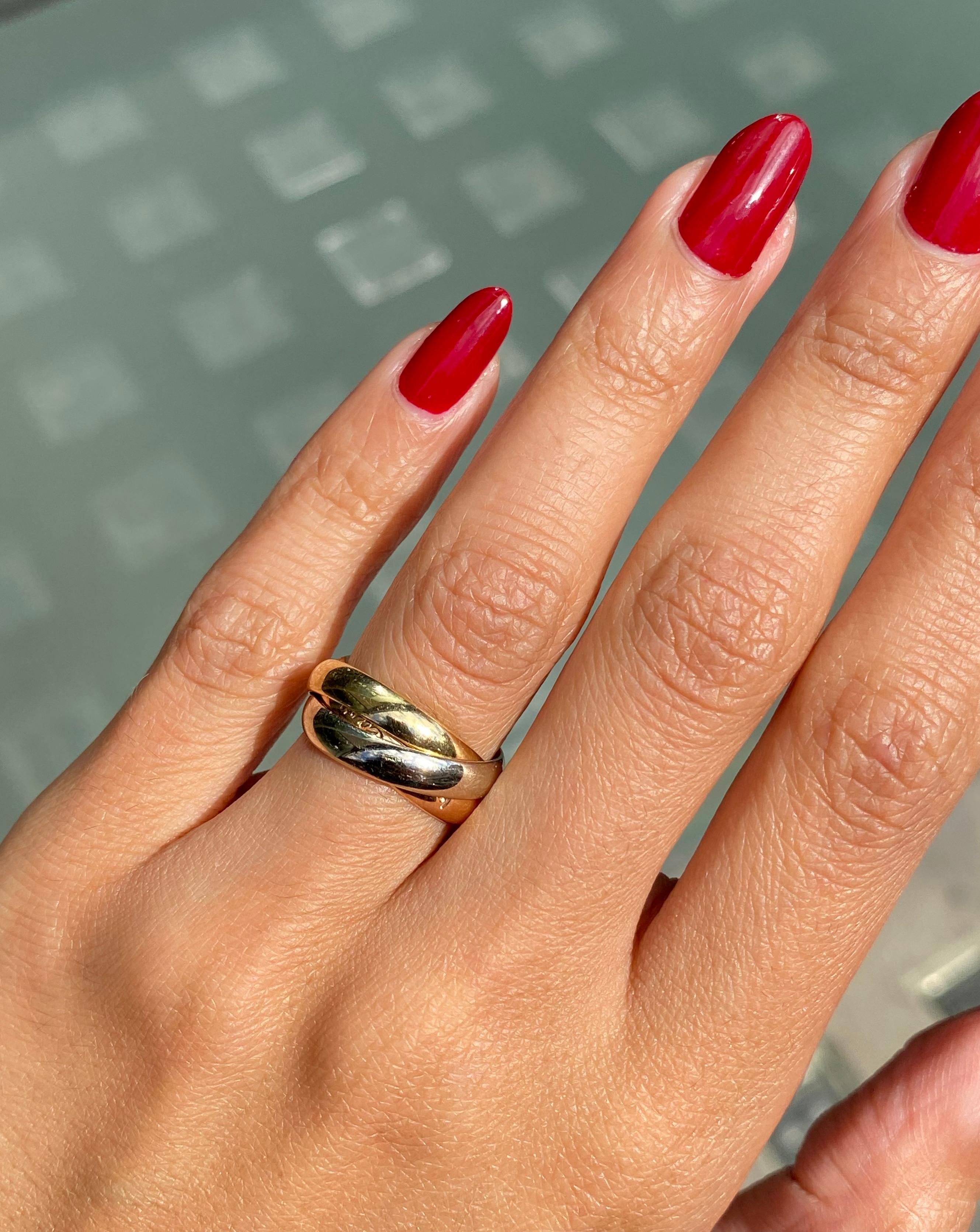 Les Must de Cartier Trinity Tri-Color 18K Weiß-, Gelb- und Roségold Bandring für Damen oder Herren