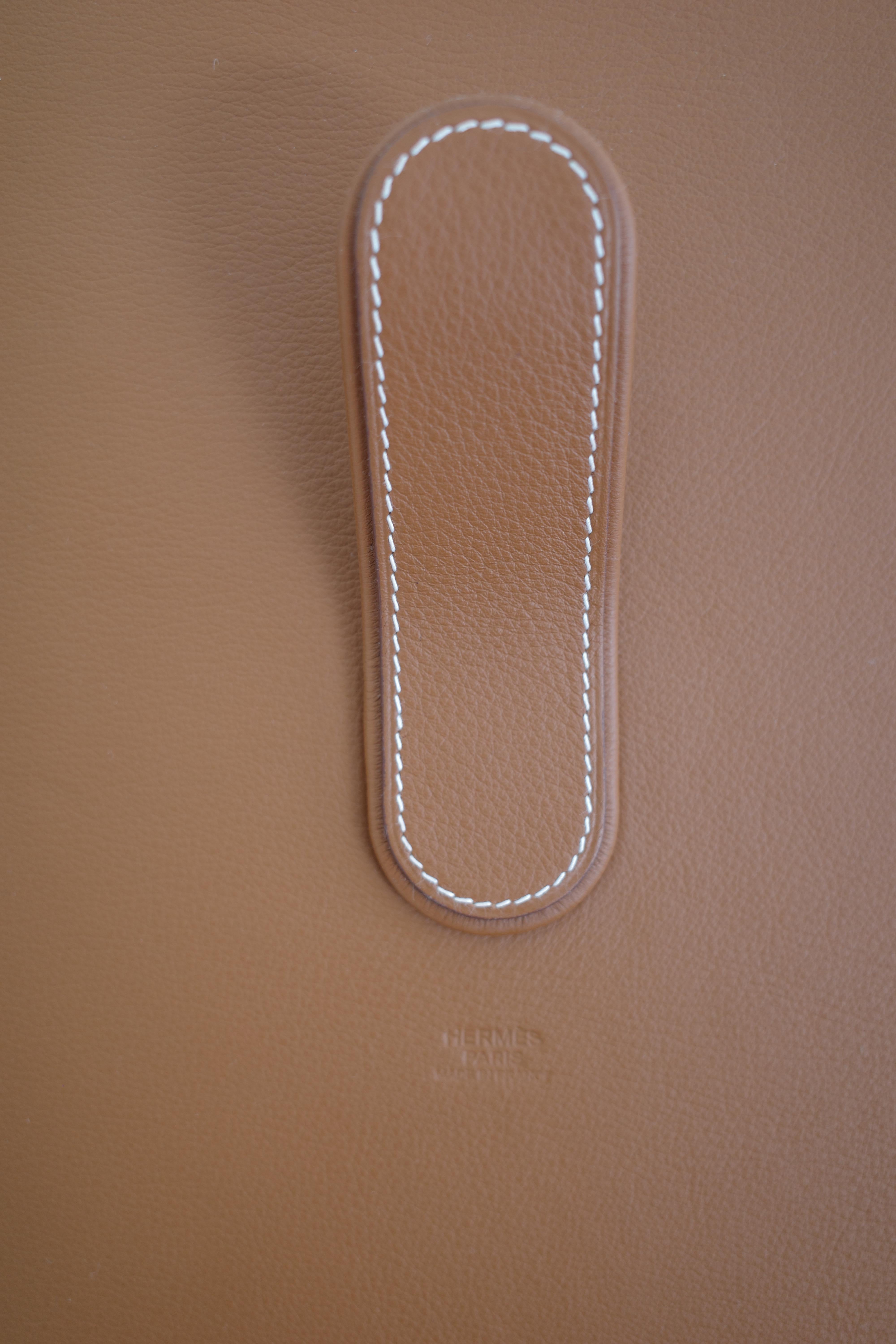 Estación de cuidados Les Necessaires d'Hermès de Hermès en venta 8