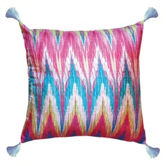 Les Ottomans, Ikat, coussin en soie de Matthew Williamson