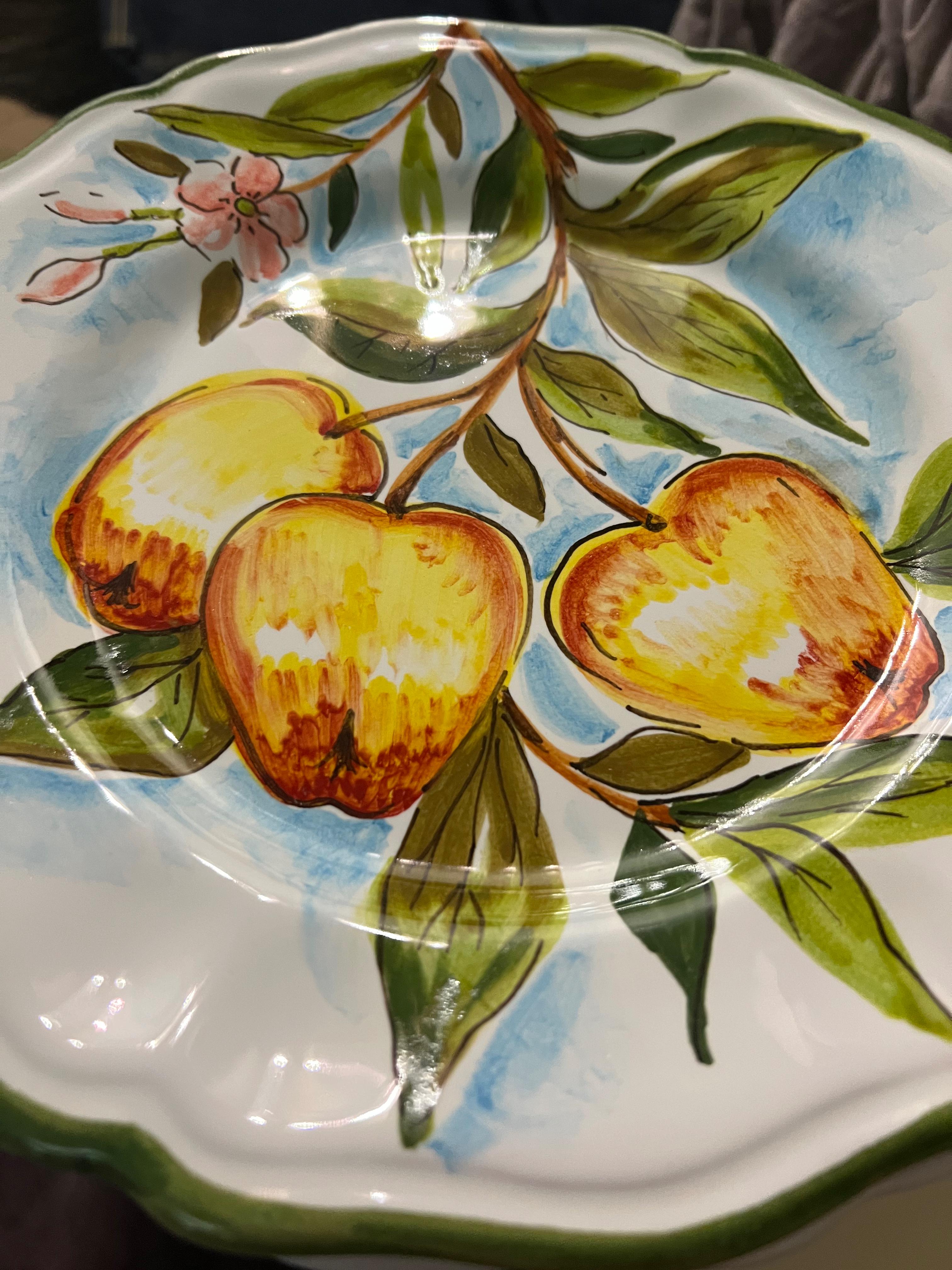 Les Ottomans Le Bois Ceramic Plates Set of 4, Hand-Painted Scallop-Edged, Italy  2
