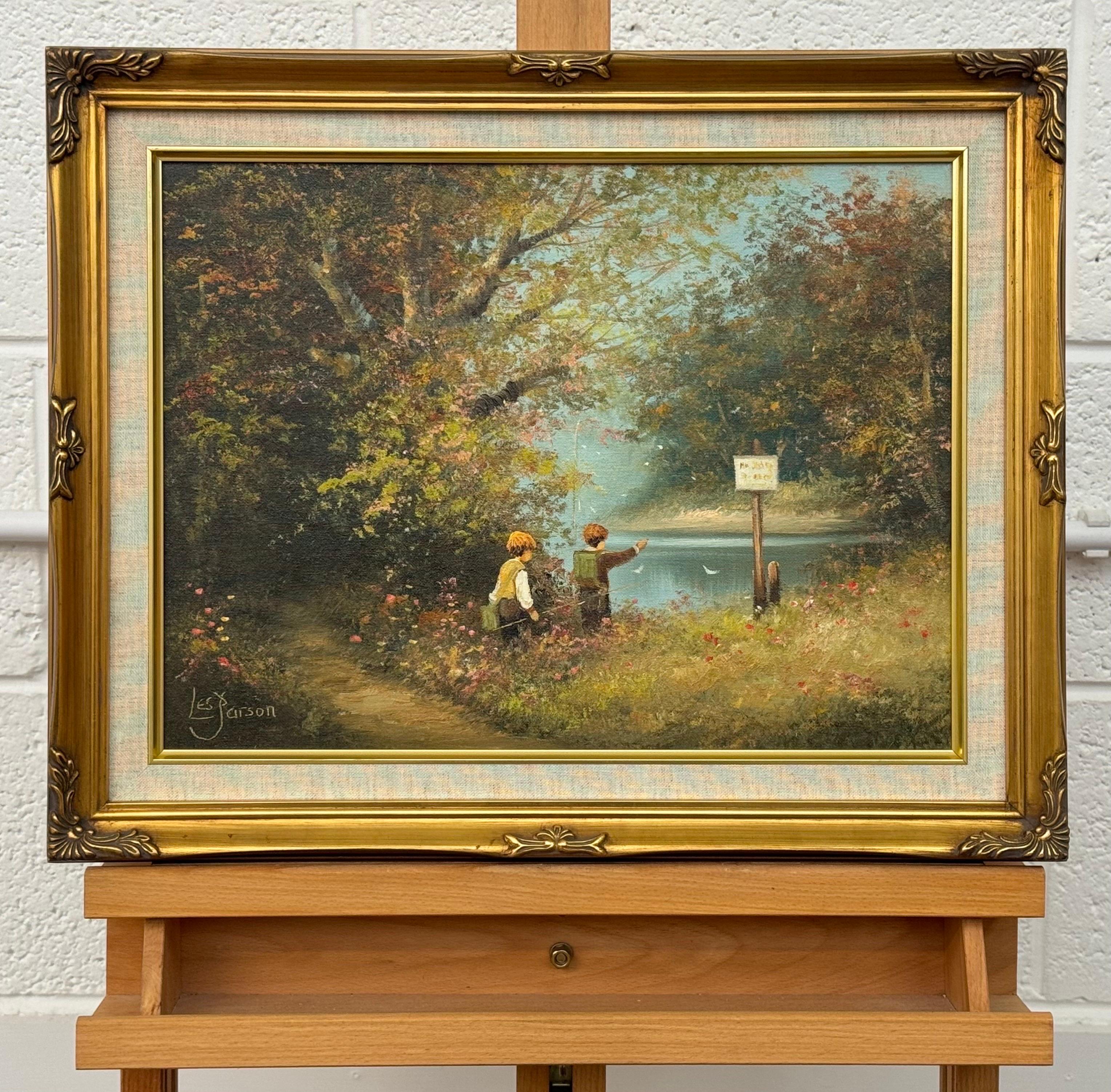 Giovani ragazzi che pescano lungo il fiume in un prato di fiori selvatici nella campagna inglese - Painting Realismo di Les Parson