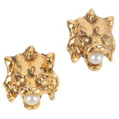 Les Paruriers Clip-on Earrings with Pearls