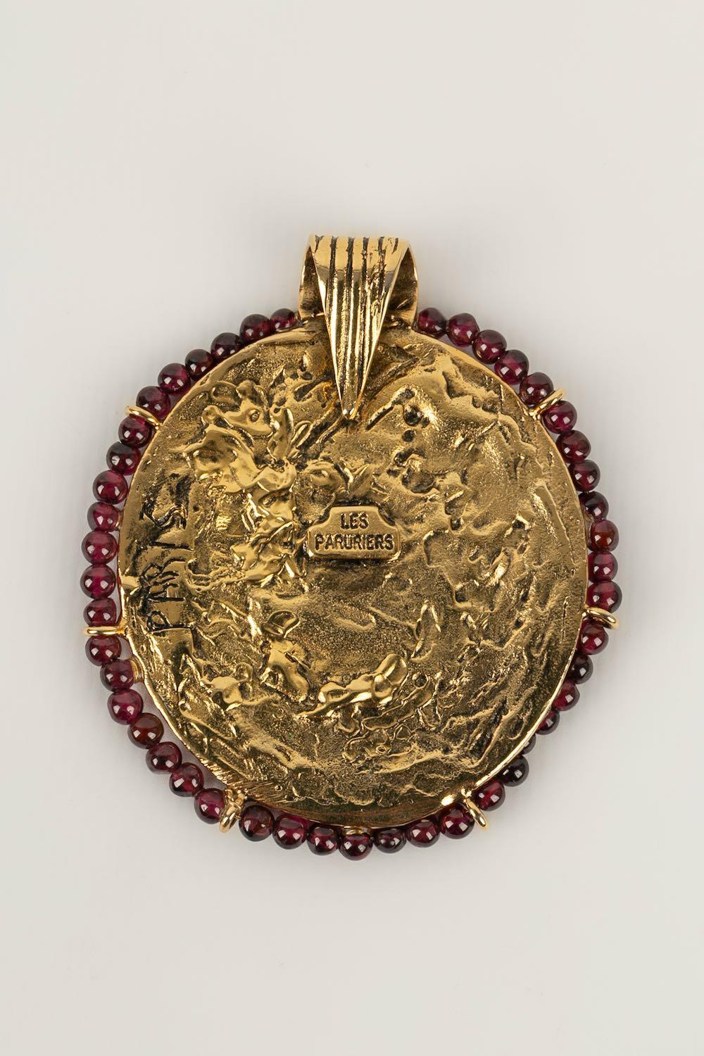 Collana con ciondolo Les Paruriers in vendita 2