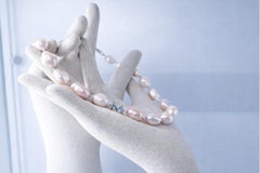 Collana barocca "Les Perles" con perle naturali di Moncomble Paris