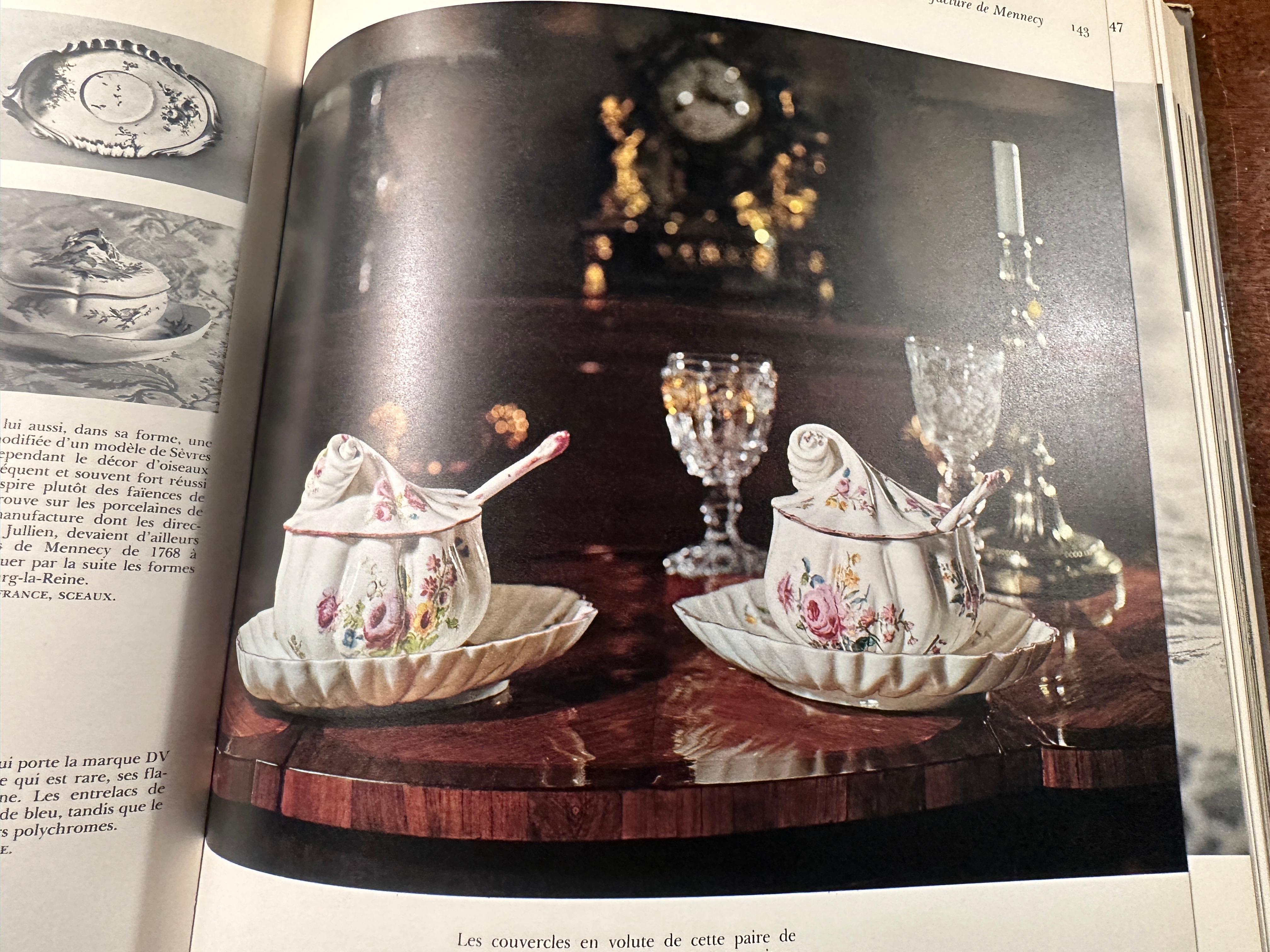 Les Porcelainiers du XVIII Siecle Francais, 1964, french, Connaissance des Arts For Sale 1