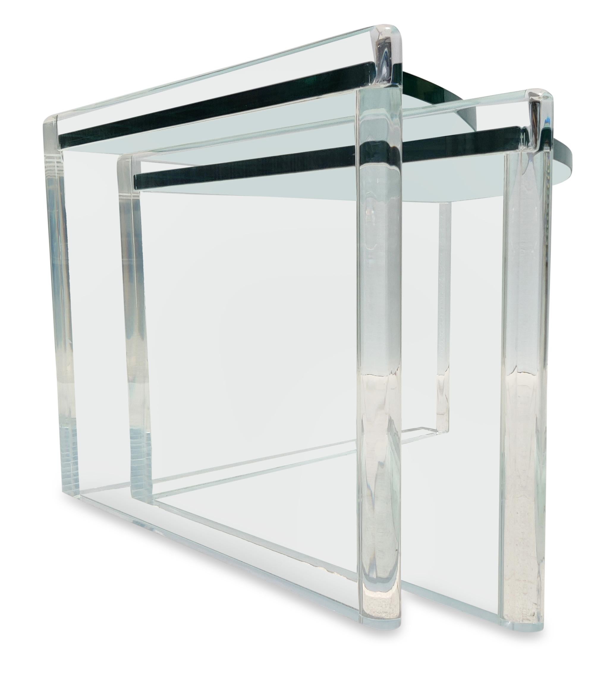 Les Prismatiques Pair of Triangular Lucite and Glass Nesting Tables Post-Modern For Sale 3