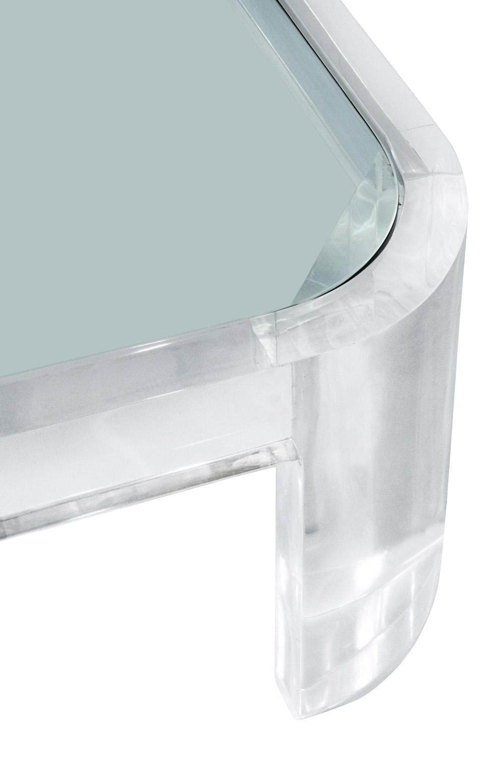 Ère spatiale Les Prismatiques table basse rectangulaire en verre et lucite rare en vente