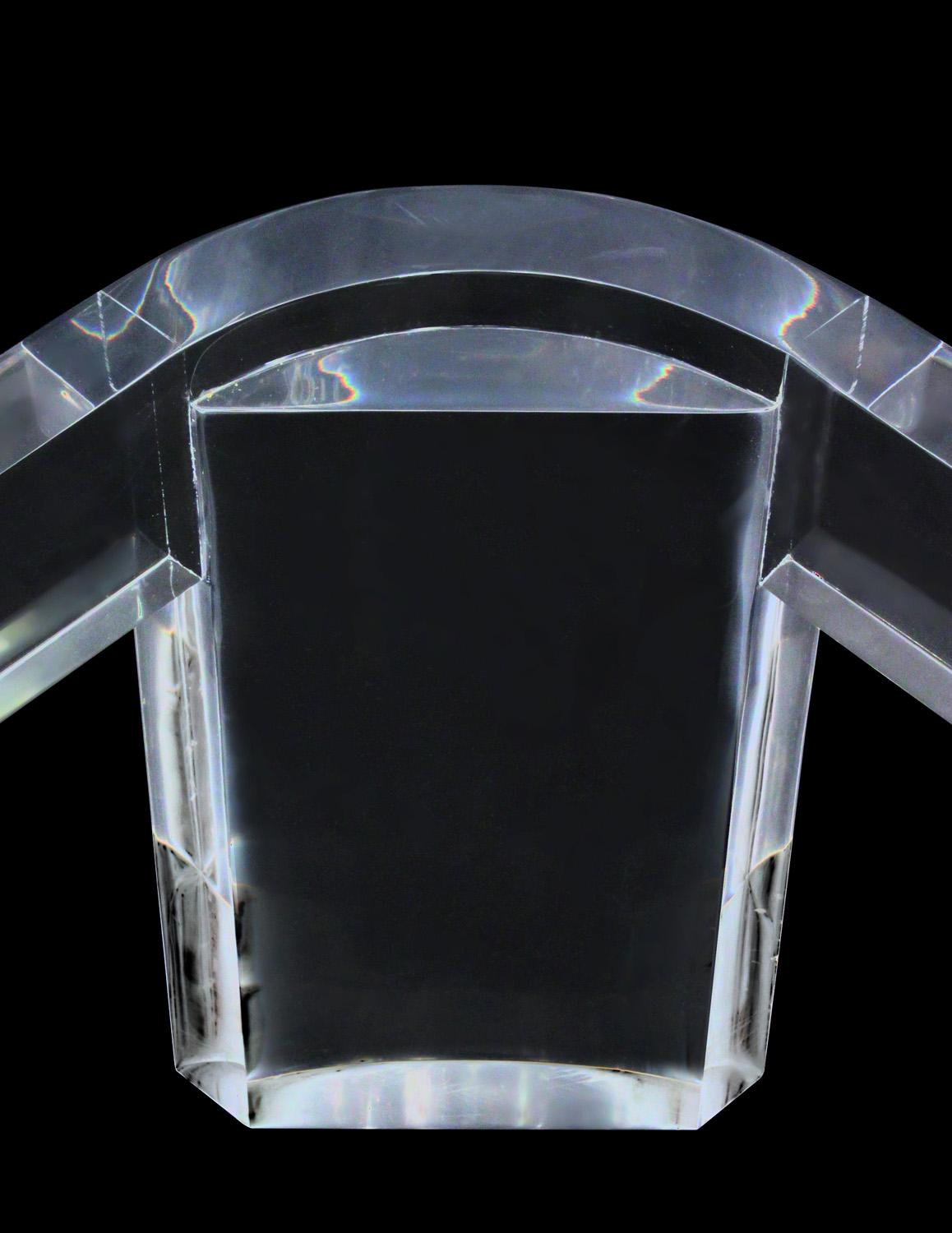Américain Les Prismatiques table basse rectangulaire en verre et lucite rare en vente