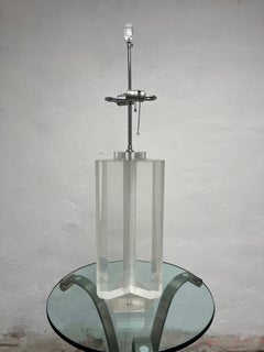 Lampes de table en lucite quadrilobée du milieu du siècle dernier par Les Prismatiques