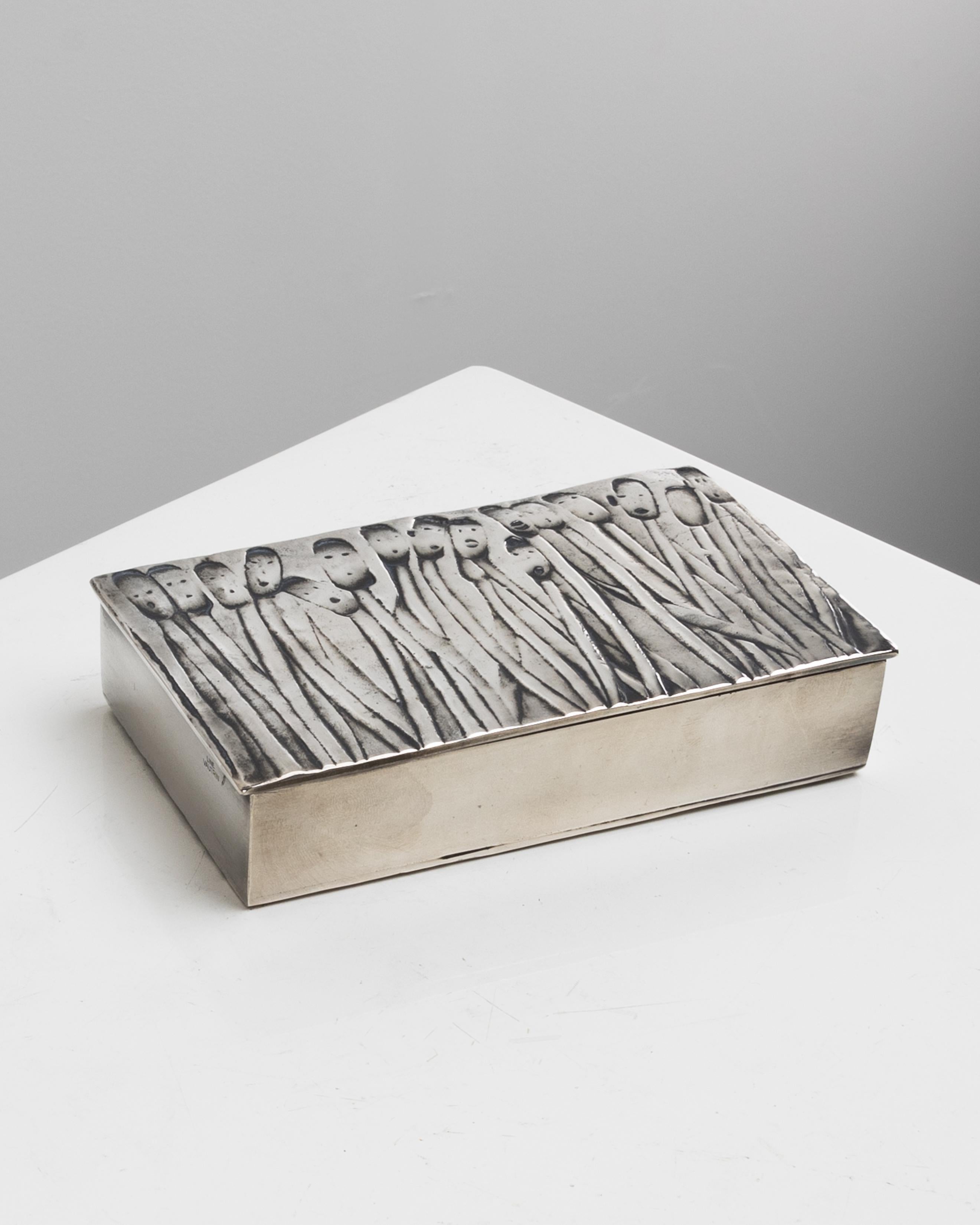 Mid-Century Modern Les roseaux à visage humain by Line Vautrin, double-sided silvered bronze box For Sale