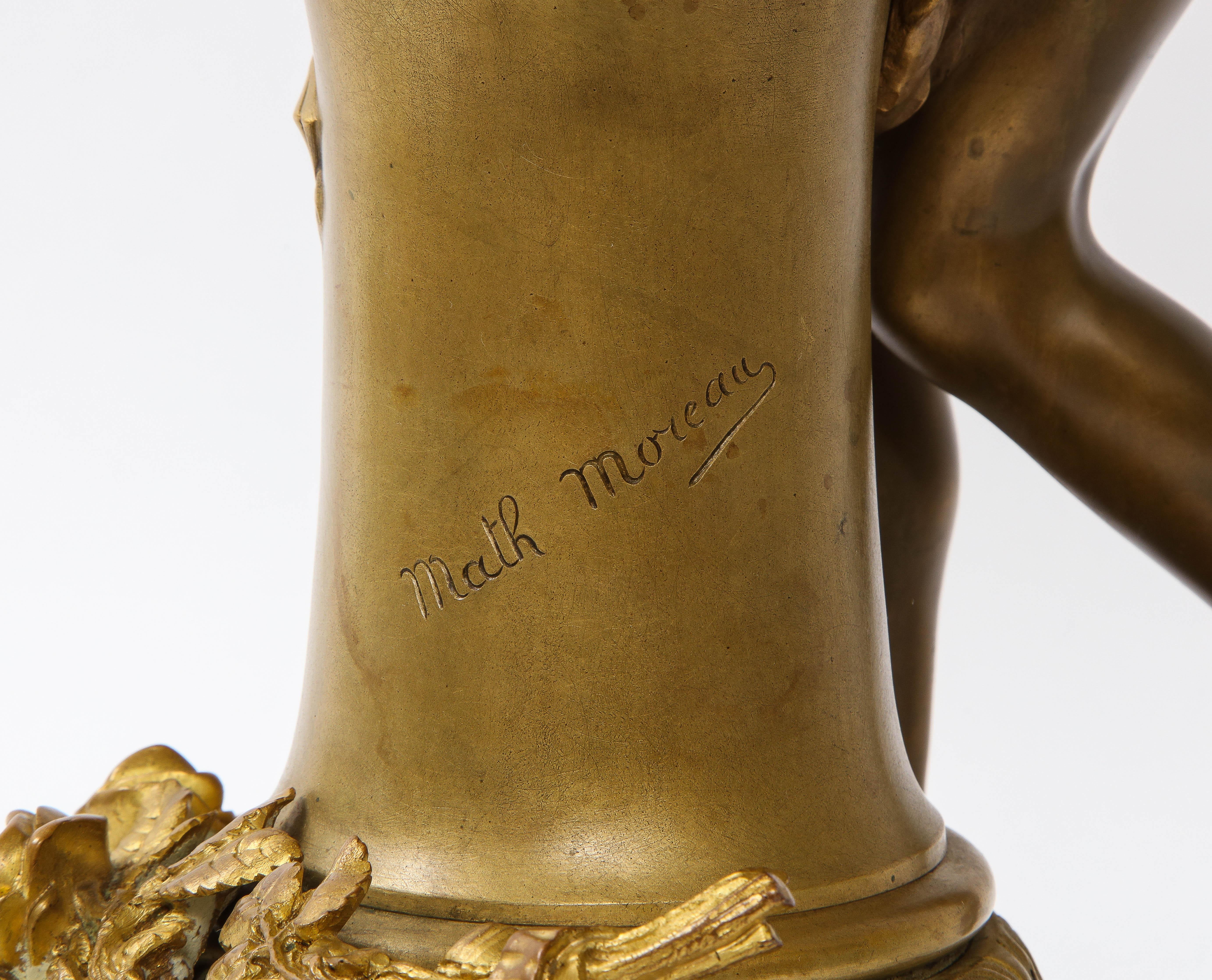 Centrotavola figurato francese in bronzo dorato e marmo 
