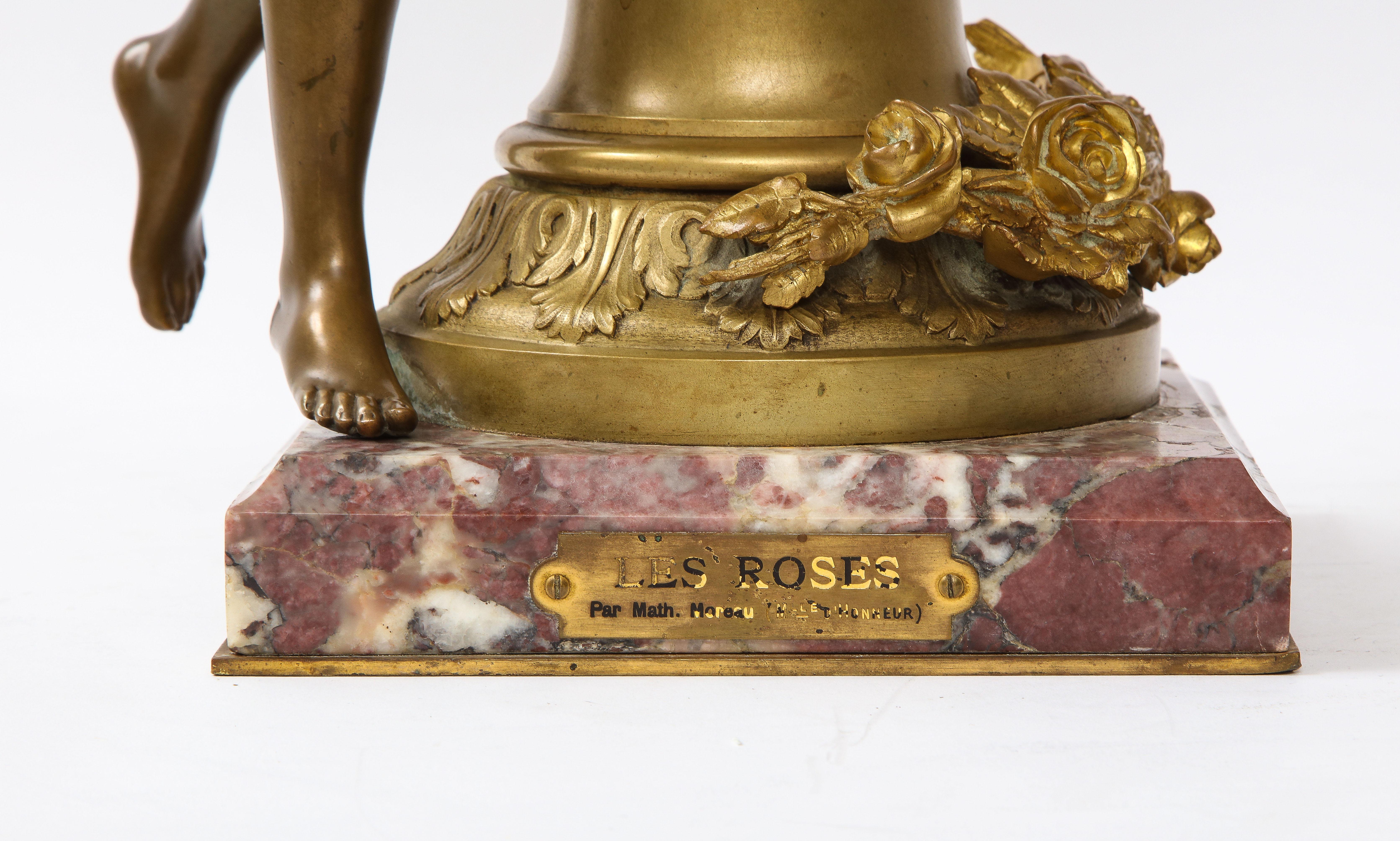 Centrotavola figurato francese in bronzo dorato e marmo 