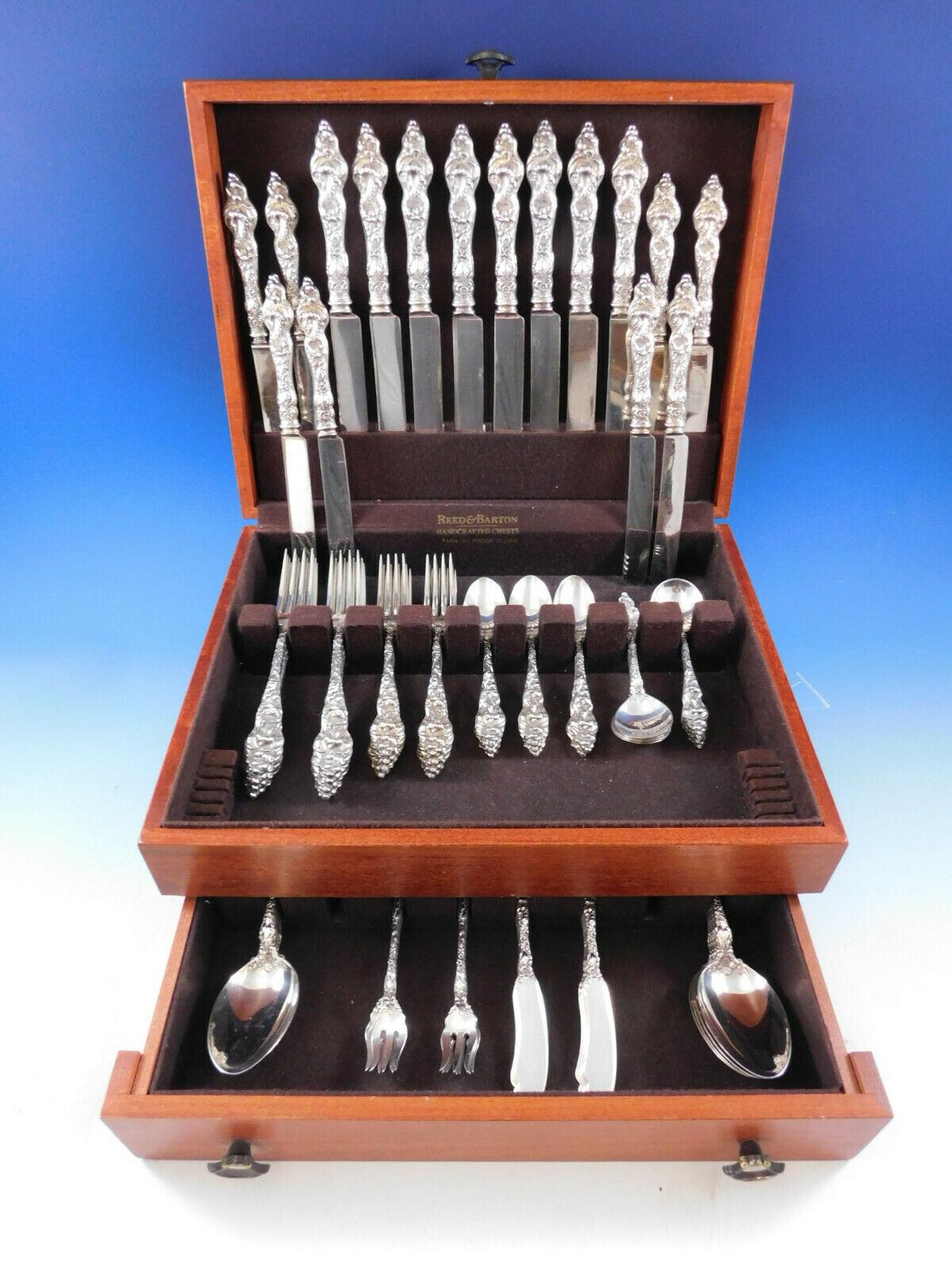 Superb Les Six Fleurs Reed & Barton sterling silver flatware set, 72 pieces. This set includes:

8 dinner size knives with plated blades, 10 1/8