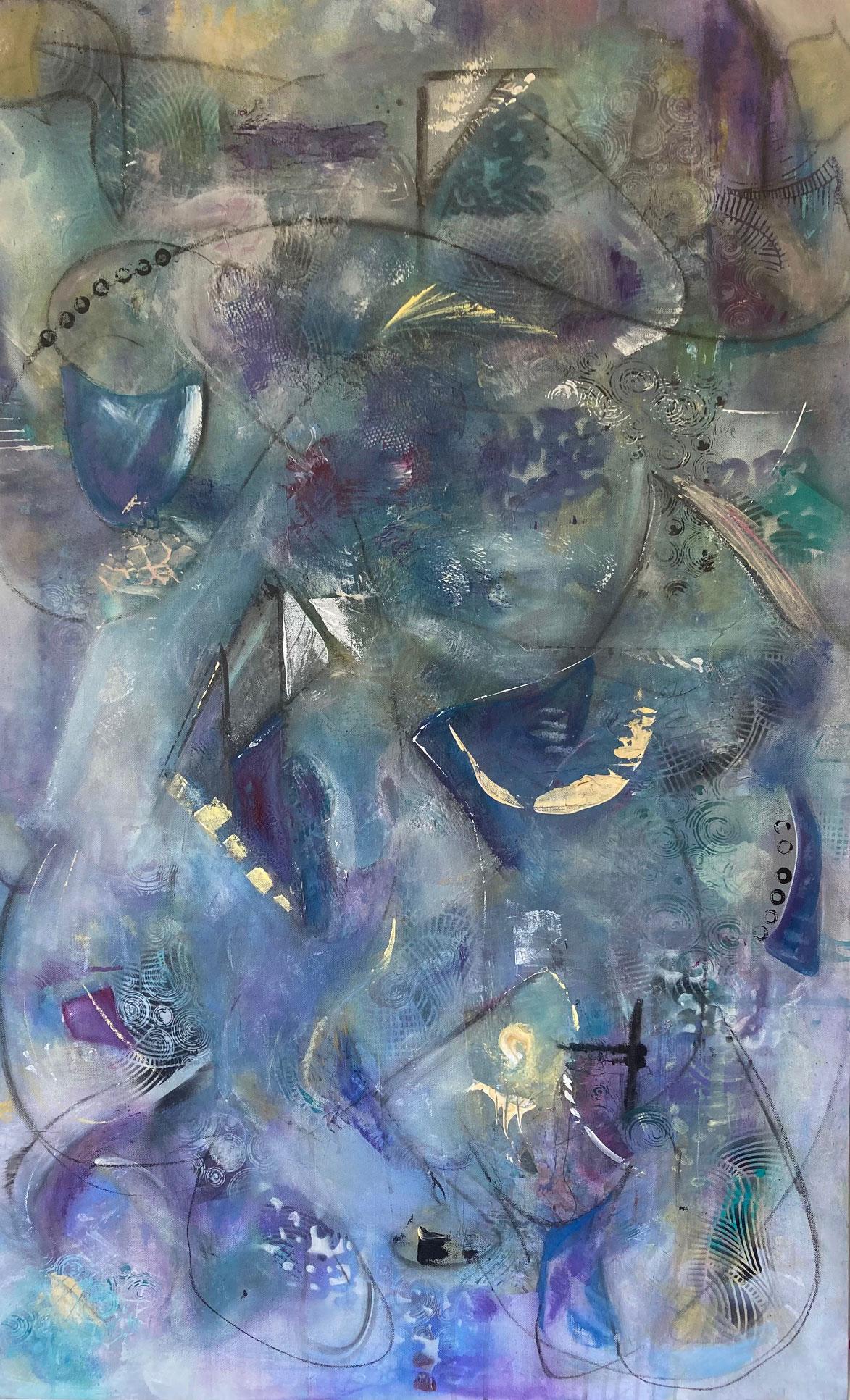 Dans Carnival, Les Taylor orchestre un jeu vibrant de mouvements, de motifs et de couleurs lumineuses. Des bandes d'indigo, de violet et de turquoise balaient la toile, animées par des arcs, des spirales et des textures superposées qui évoquent le