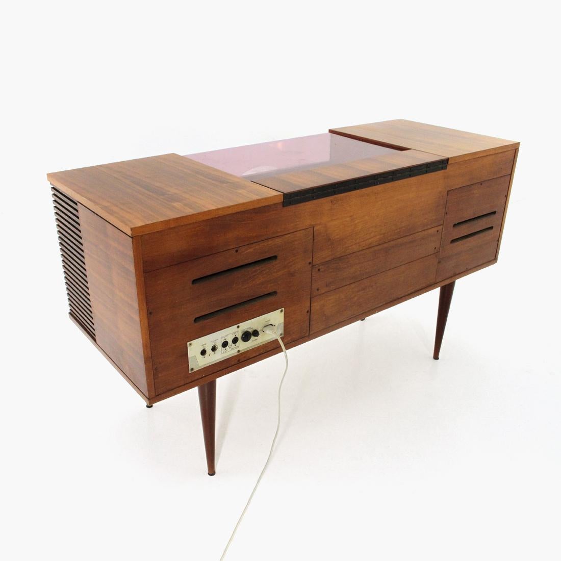 delmonico record player