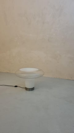 Lampada da tavolo Lesbo di Angelo Mangiarotti per Artemide 1967 1a produzione