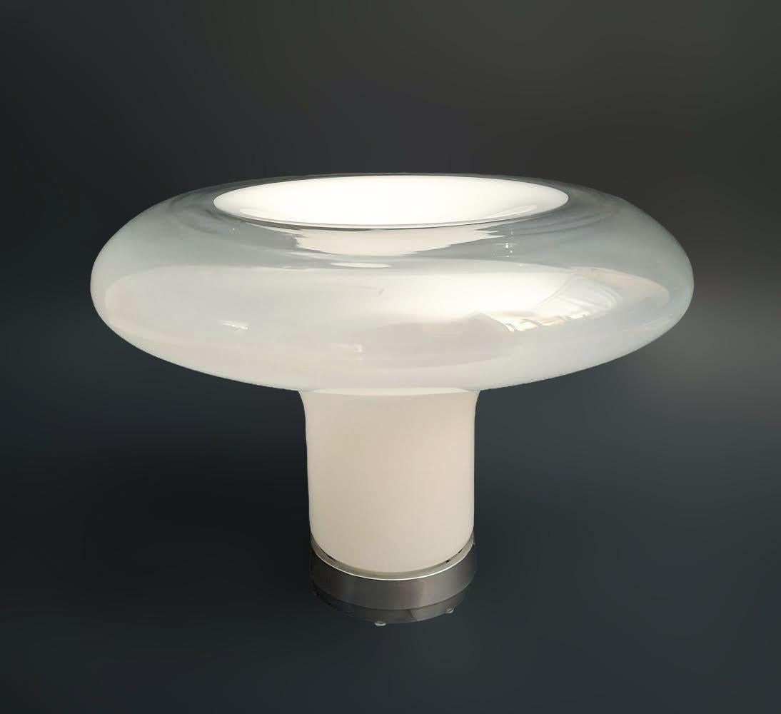 Lámpara de mesa Lesbo de Angelo Mangiarotti para Artemide en Bueno estado para la venta en Los Angeles, CA