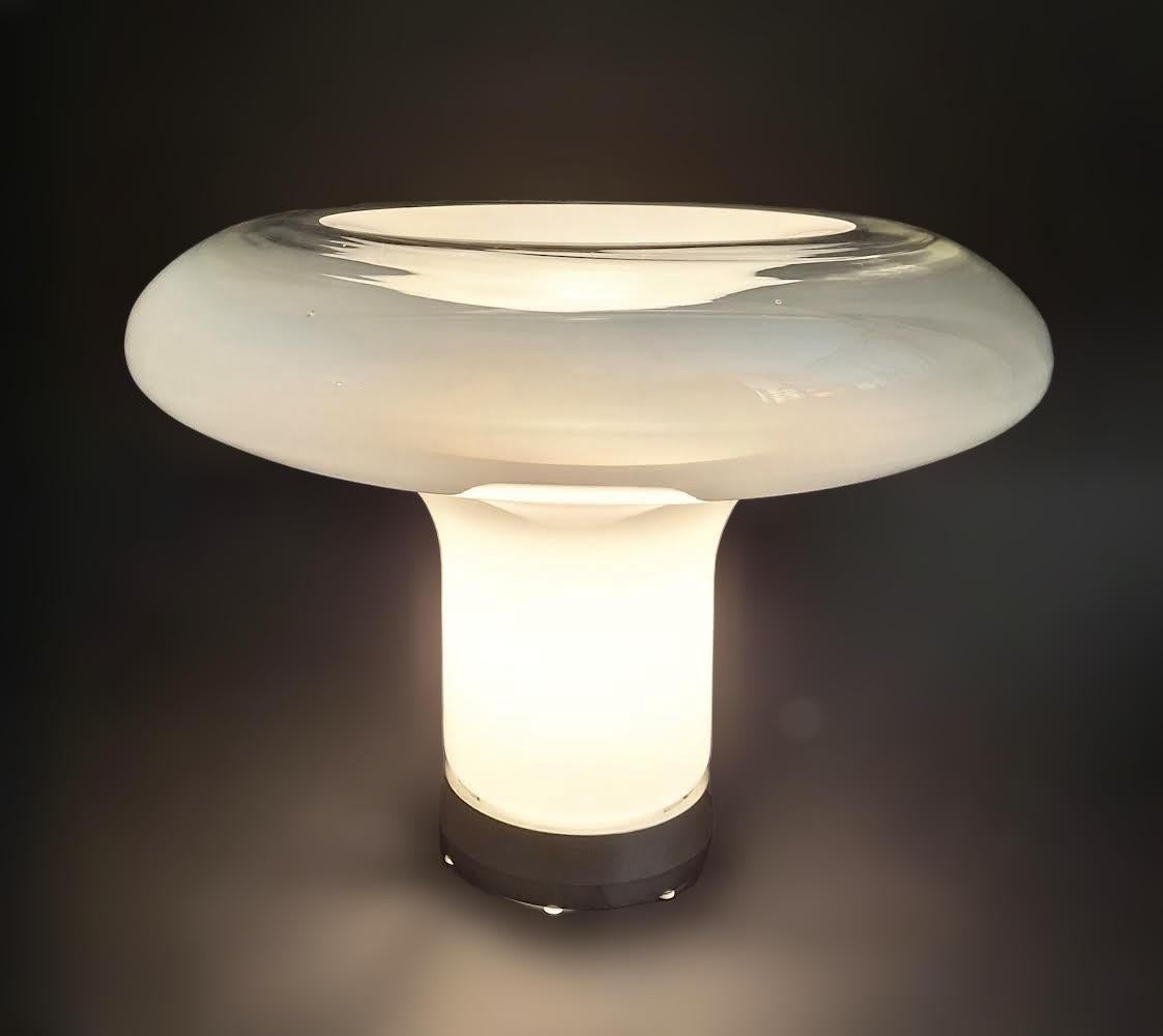 Lámpara de mesa Lesbo de Angelo Mangiarotti para Artemide Vidrio soplado en venta