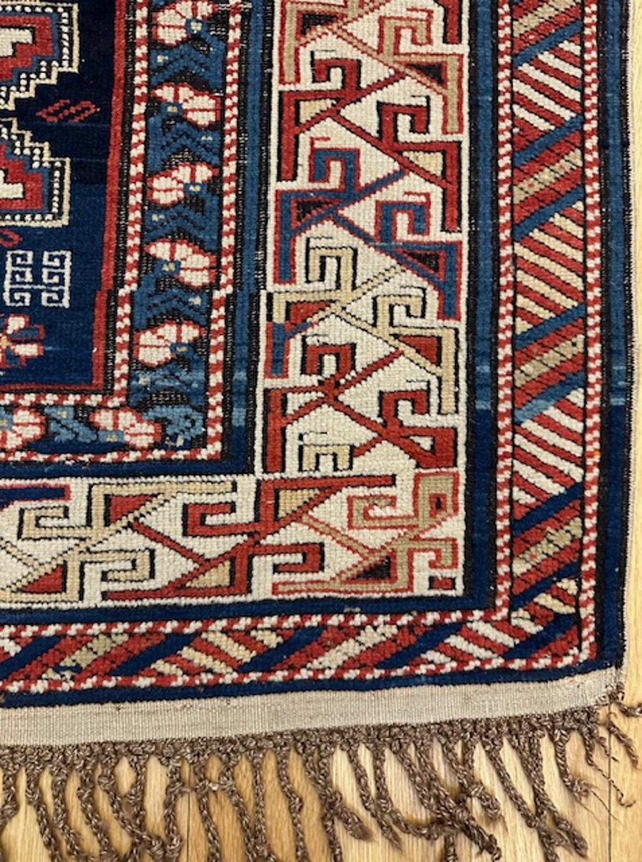 Tissé à la main Tapis Lesghi en vente