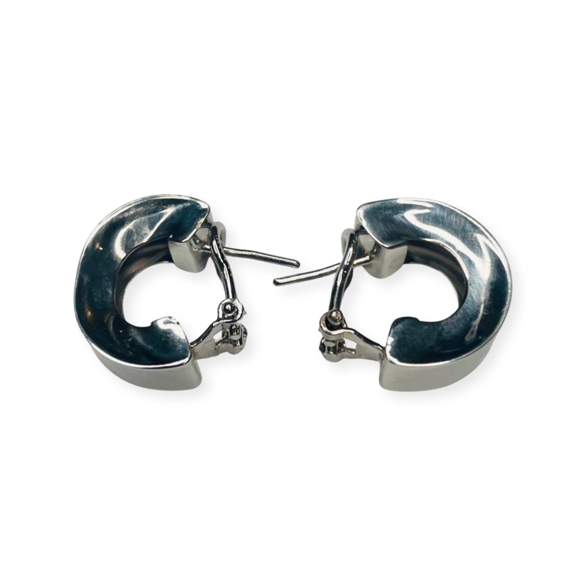 Contemporary Lesil Henderson White Gold Hoop Earrings For Sale