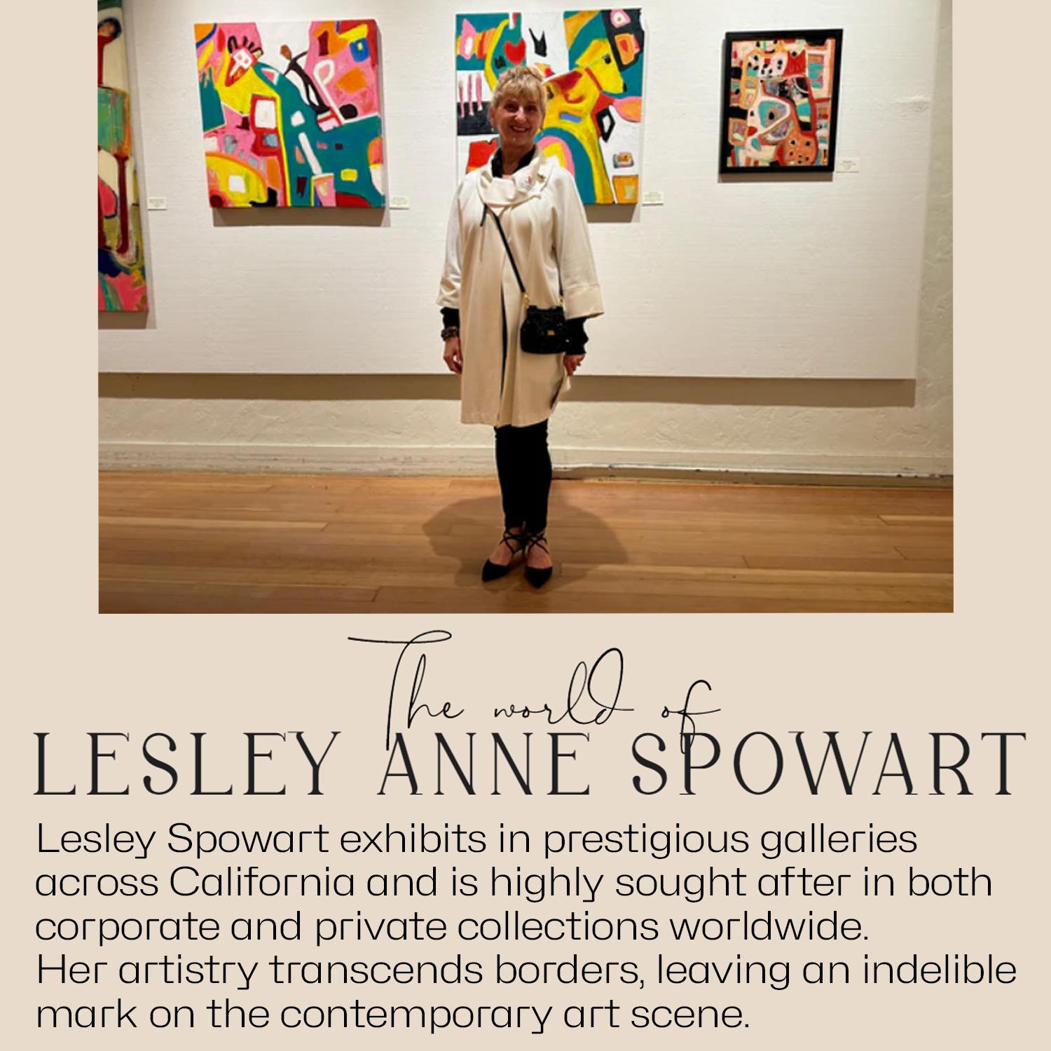 Lesley Anne Spowart, un'artista astratta originaria di Cape Cod, Massachusetts, è famosa per le sue creazioni trasformative, che sfocano i confini dei mezzi e degli stili. 

Con una formazione accademica diversificata in Storia dell'Arte presso