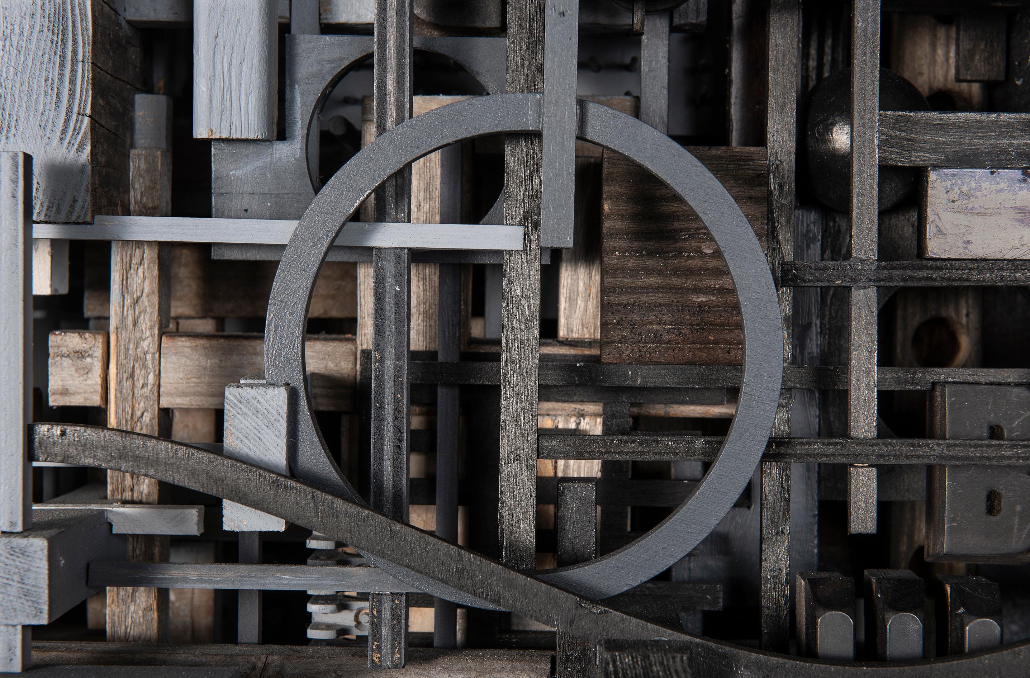 High Density par Lesley Hille - Sculpture contemporaine en bois de récupération en vente 7