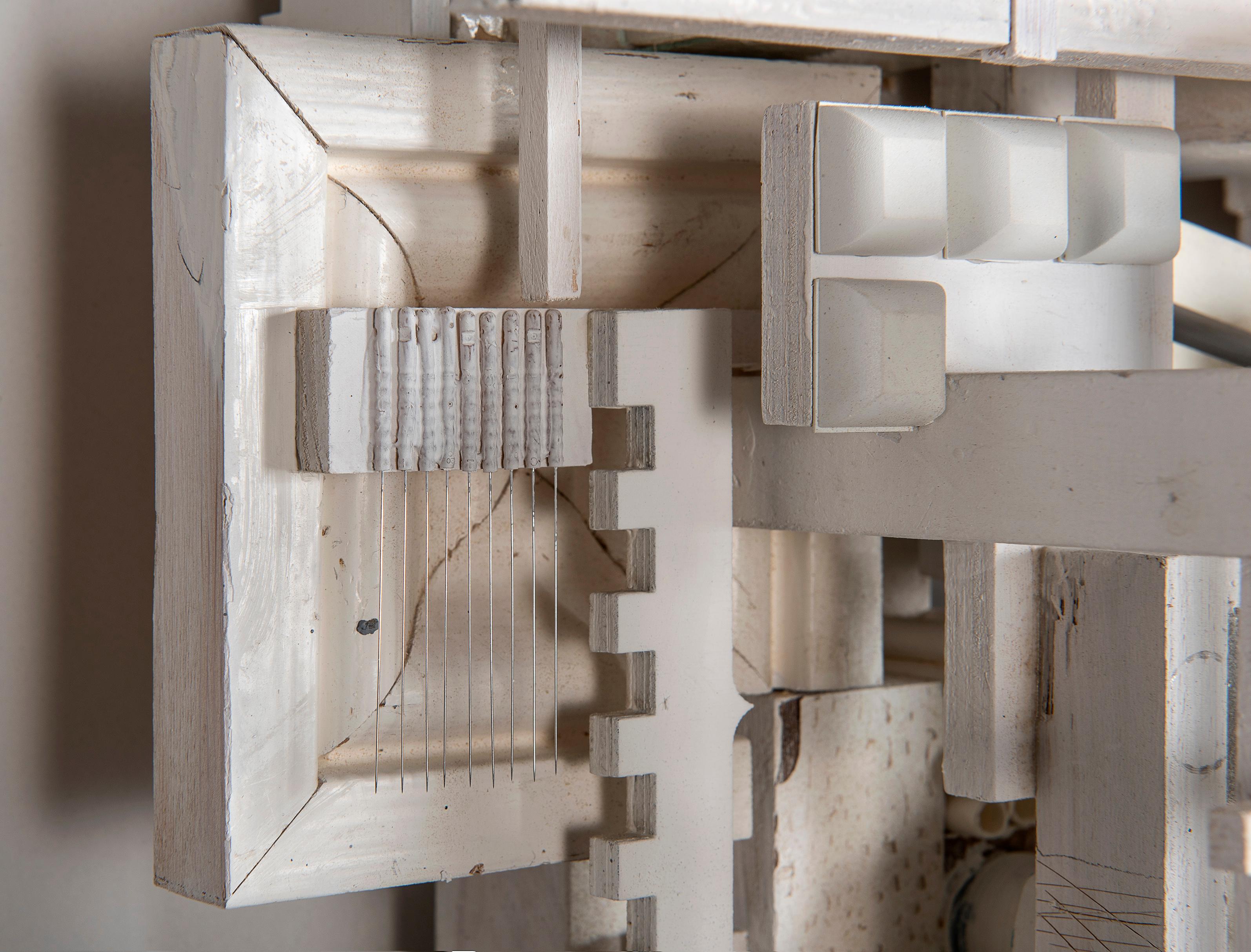 High Density par Lesley Hille - Sculpture contemporaine en bois de récupération en vente 10