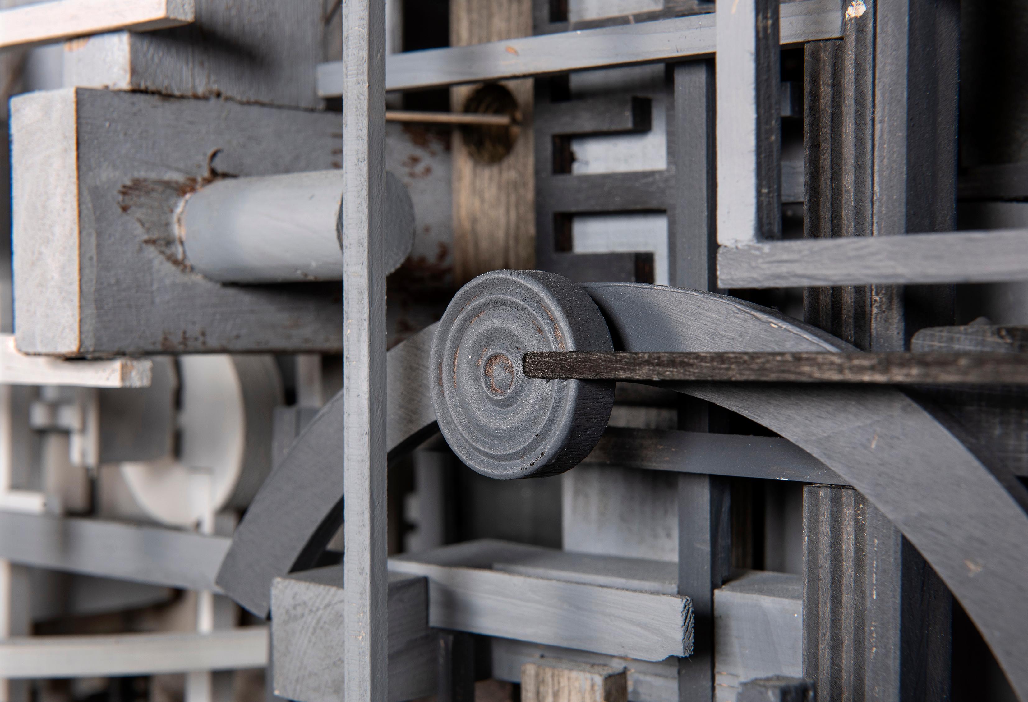 High Density par Lesley Hille - Sculpture contemporaine en bois de récupération en vente 11