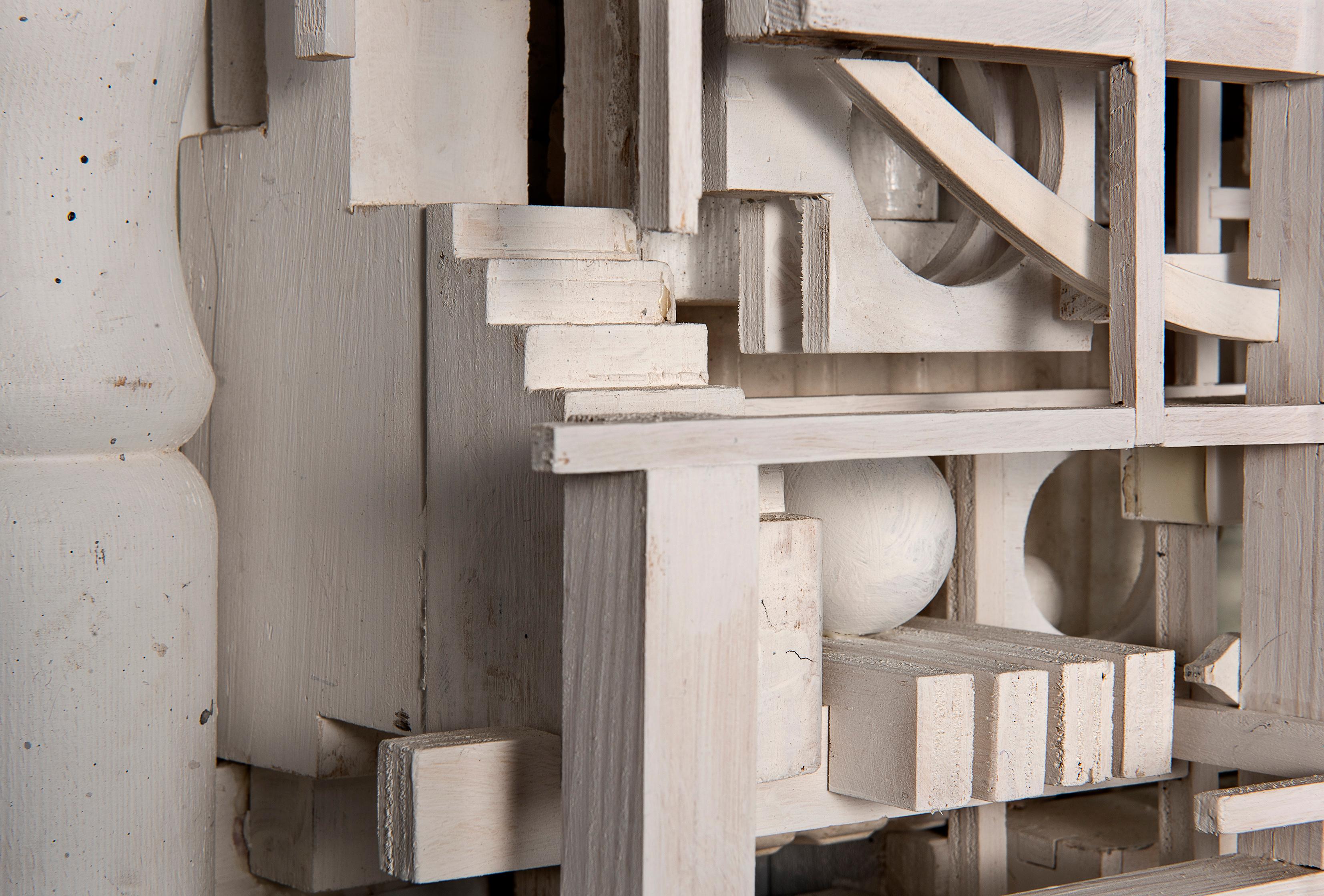 High Density par Lesley Hille - Sculpture contemporaine en bois de récupération en vente 3