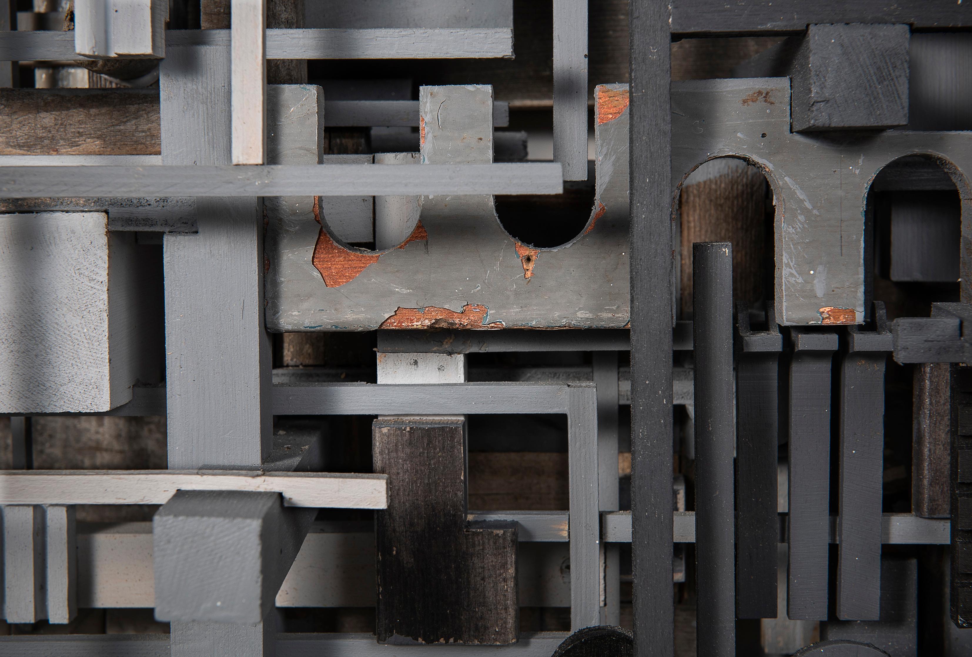 High Density par Lesley Hille - Sculpture contemporaine en bois de récupération en vente 5